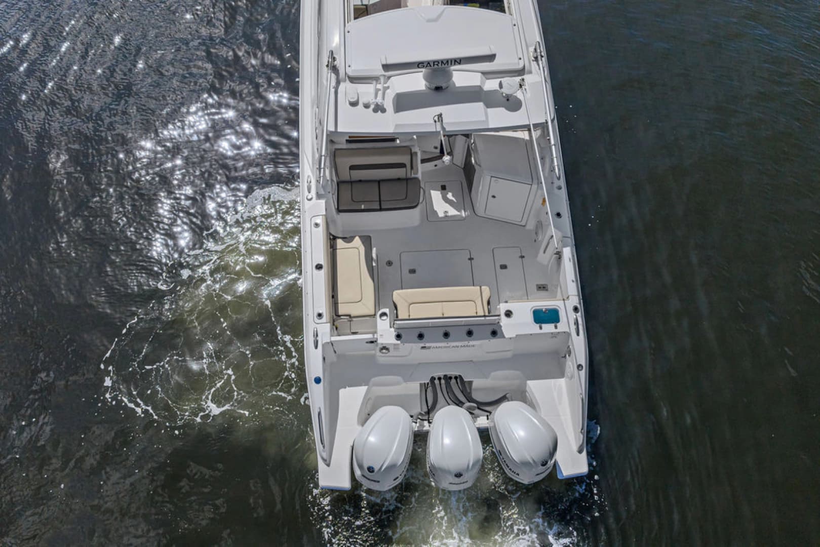 2019 Pursuit 365 DC