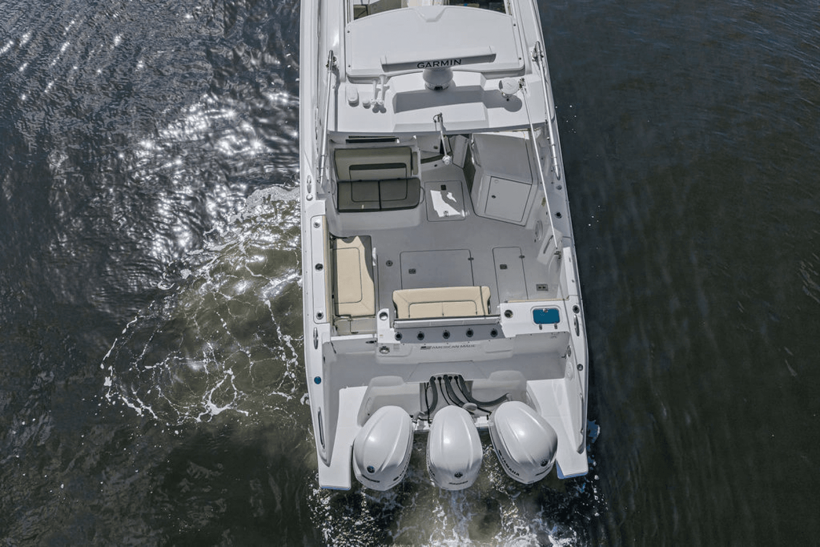 2019 Pursuit 365 DC