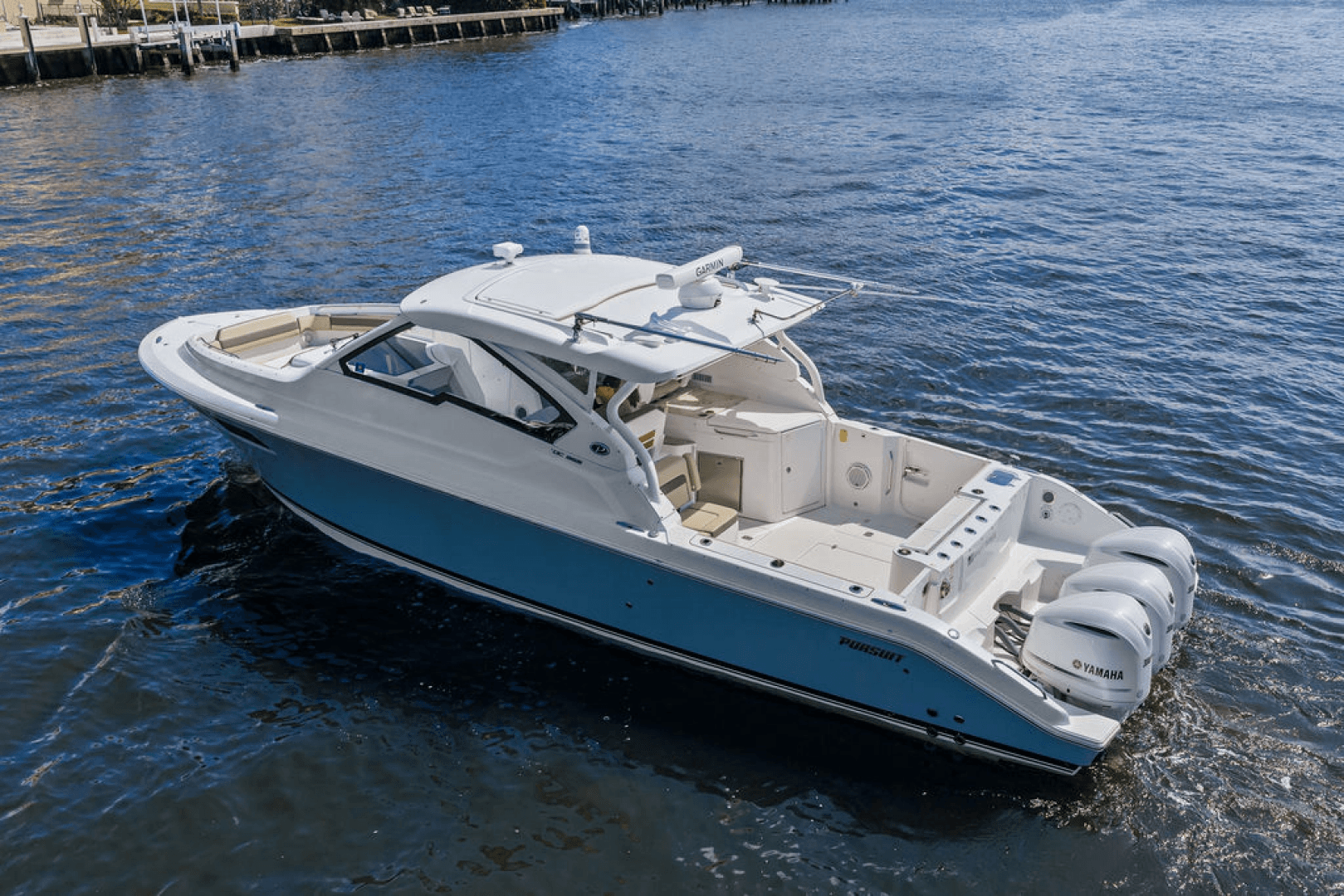 2019 Pursuit 365 DC