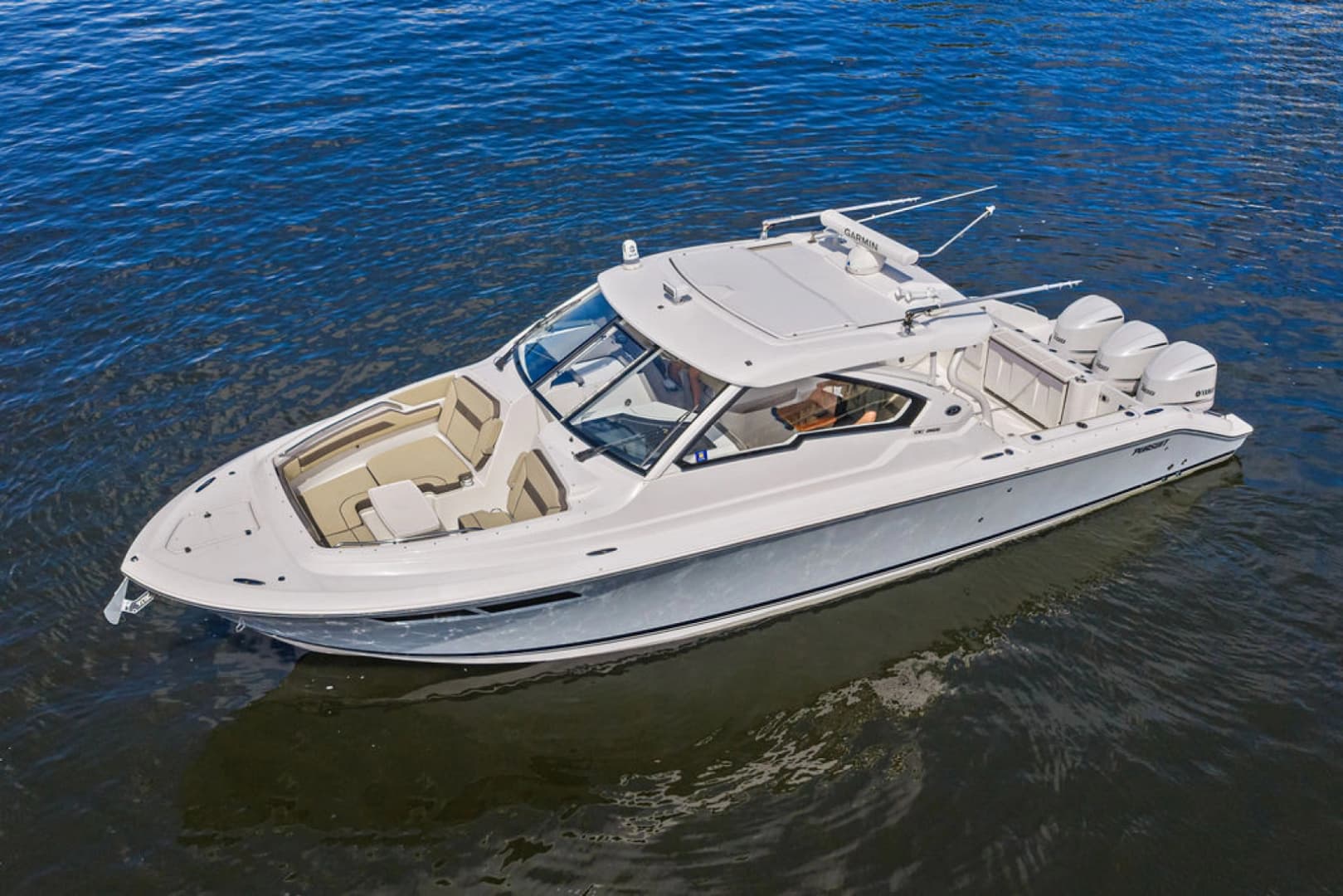 2019 Pursuit 365 DC