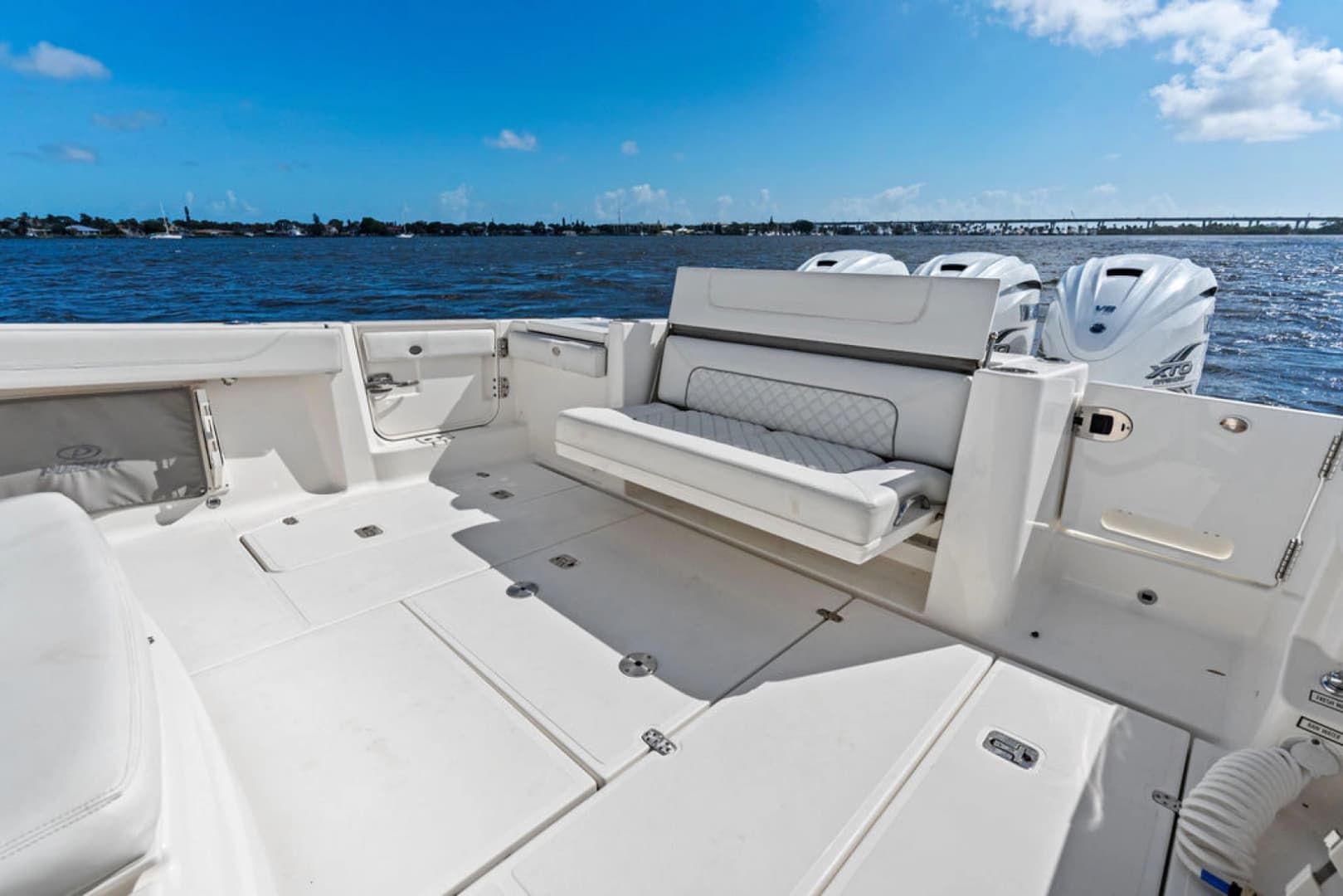 2021 Pursuit S 378 Sport