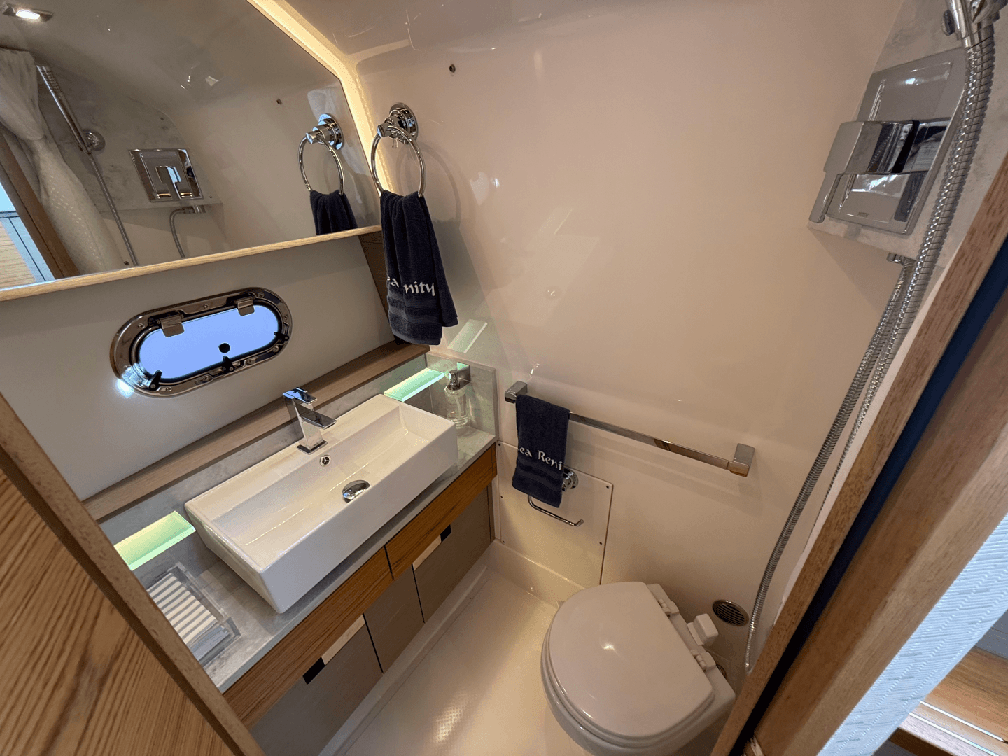 2023 Tiara Yachts 38 LS