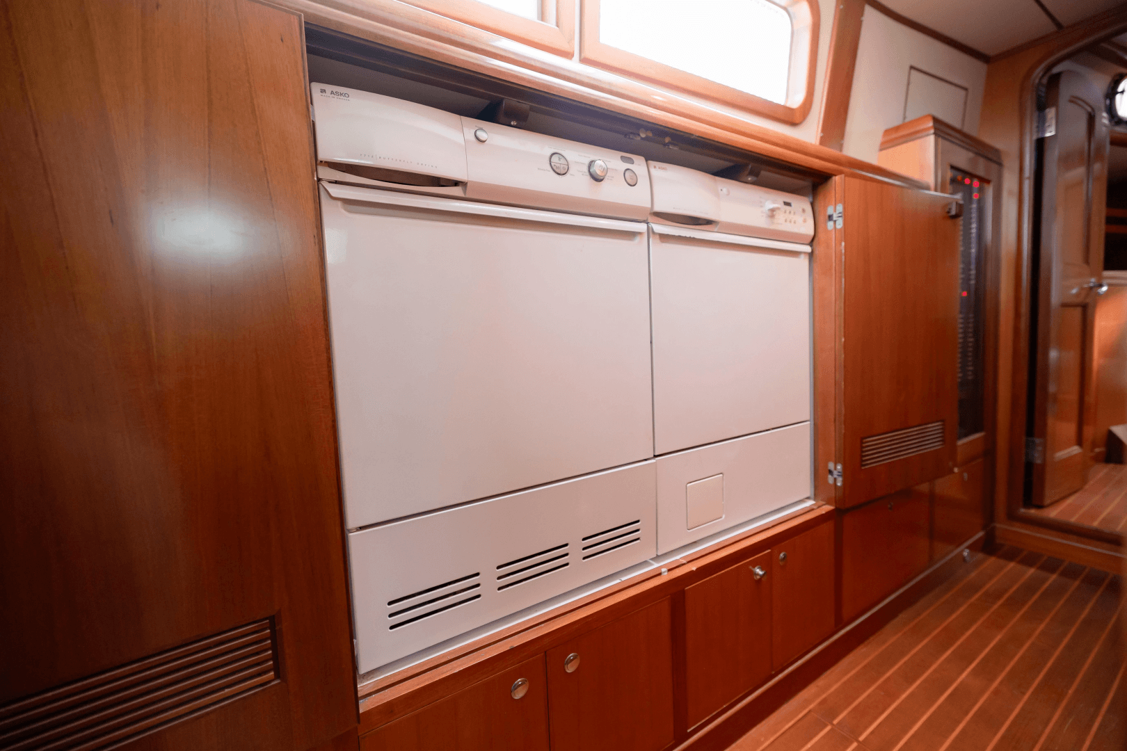 2009 Nordhavn 56 Motorsailer