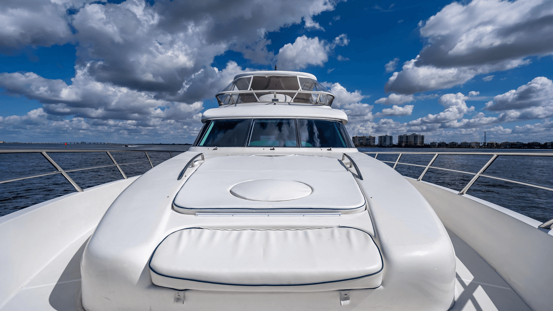 2003 Horizon 64
