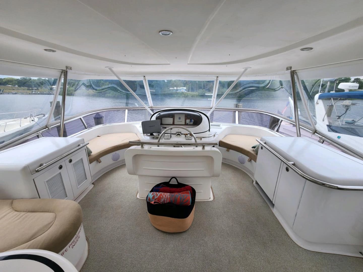 2003 Horizon 64