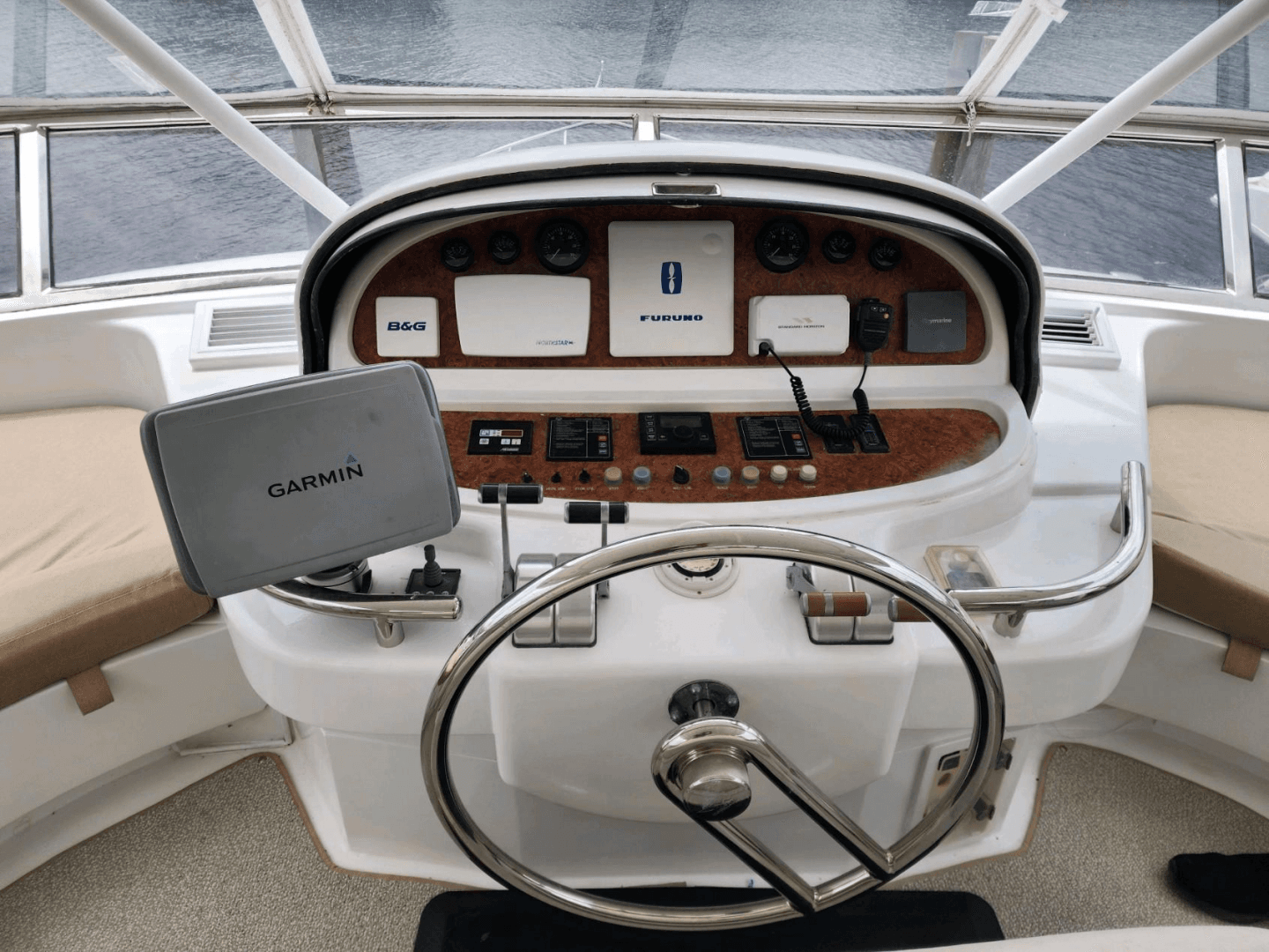 2003 Horizon 64