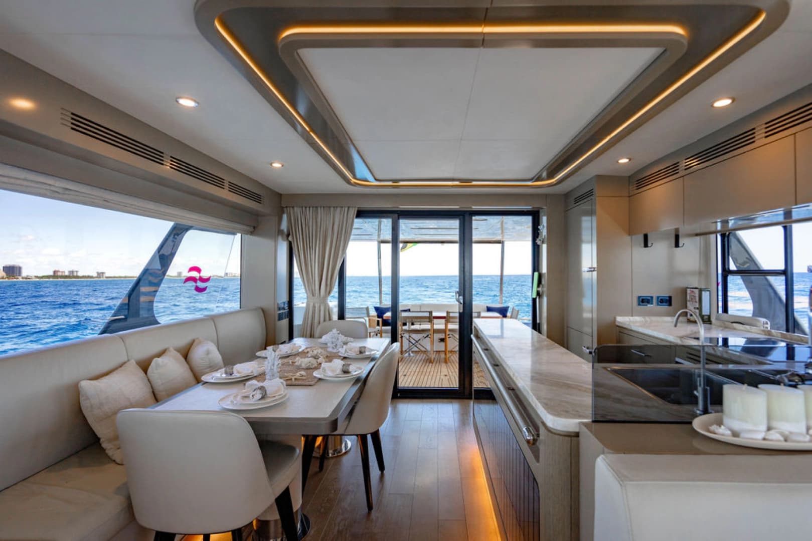 2022 Sirena 68