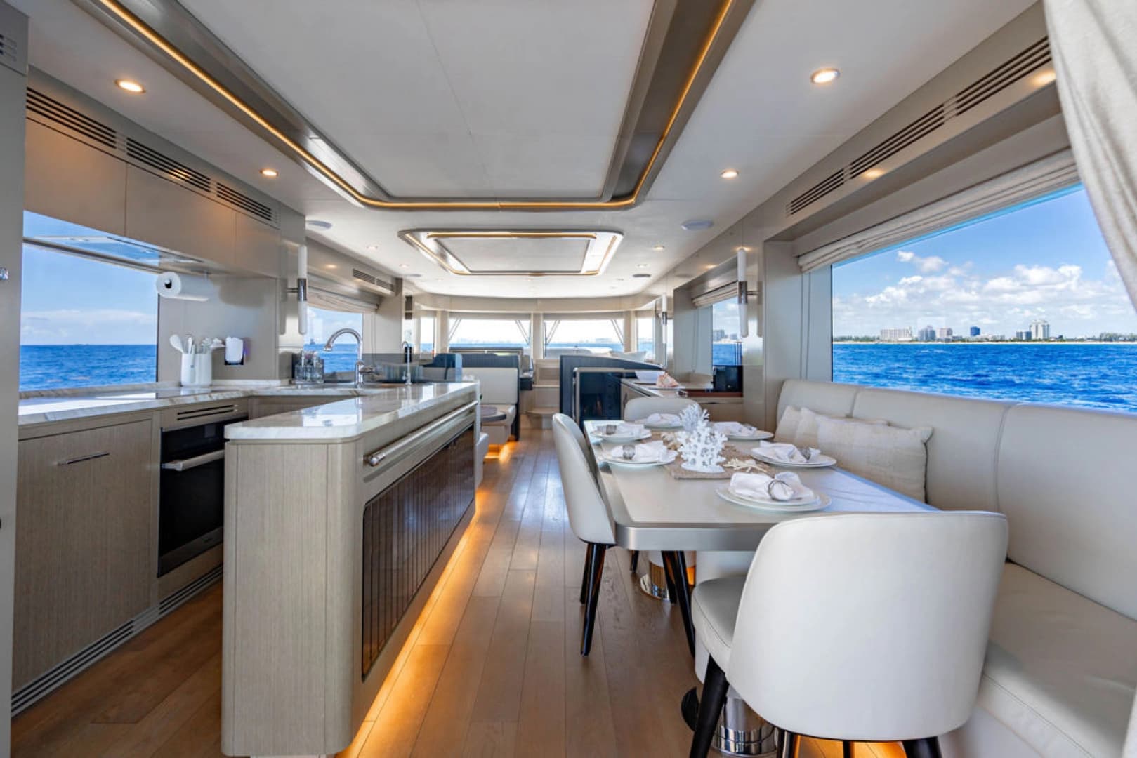 2022 Sirena 68