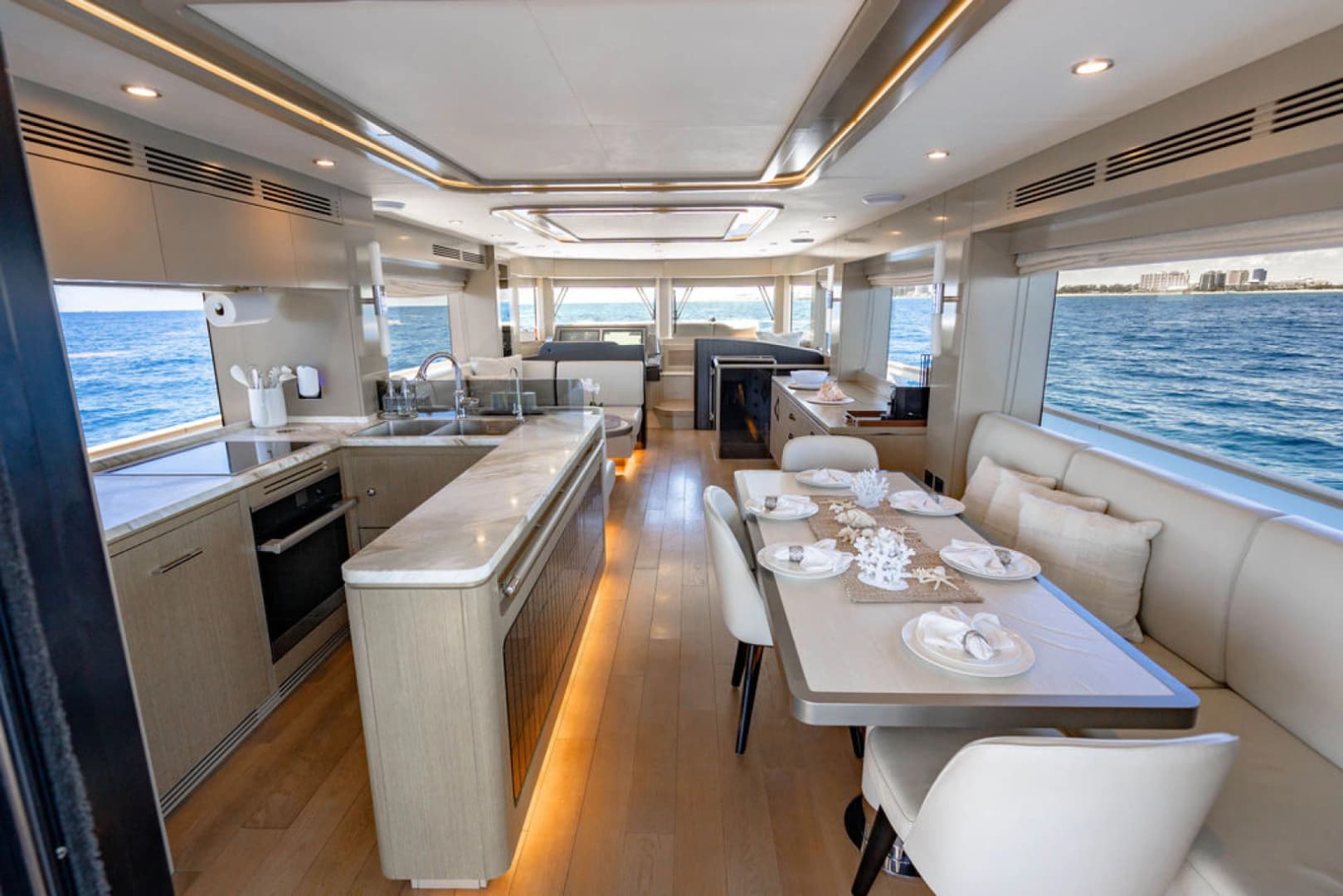2022 Sirena 68