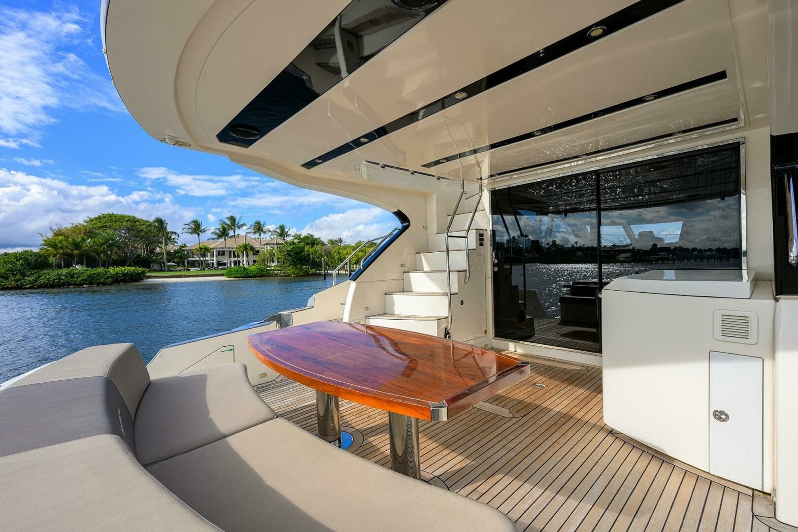 Marquis 66 ANDIAMO - Aft Deck