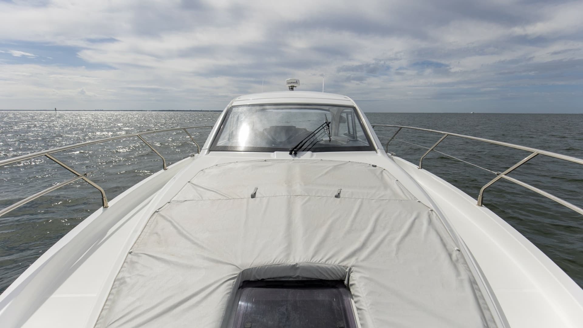 2022 Beneteau 41 Grand Turismo War Downs Eagle Bow (2)