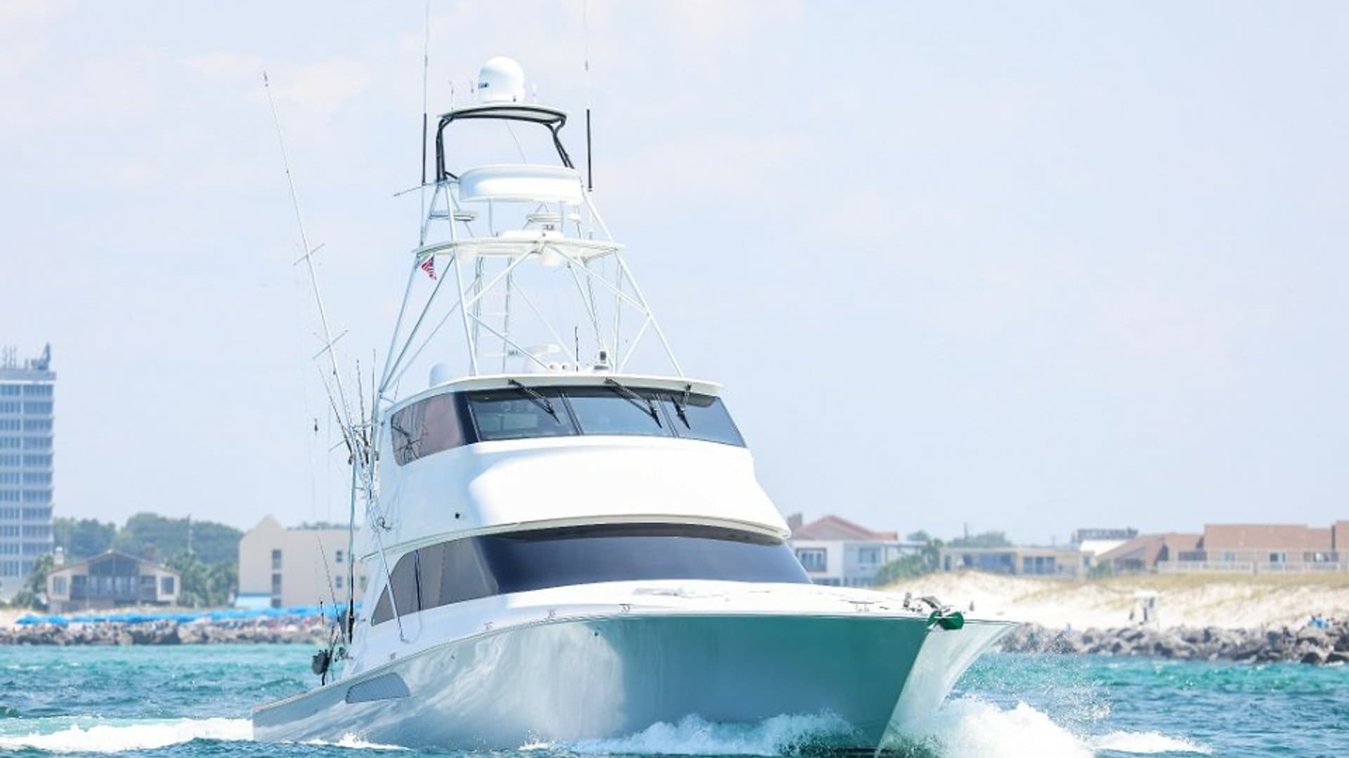 2007 74 Viking 74 Enclosed Bridge Never Settle - Bow