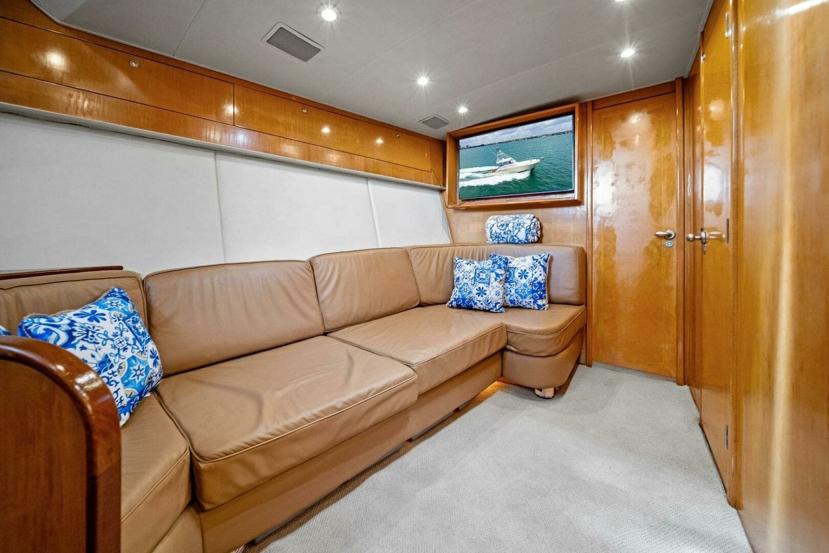 1999 Buddy Davis 52 Express 'Miss Josie'