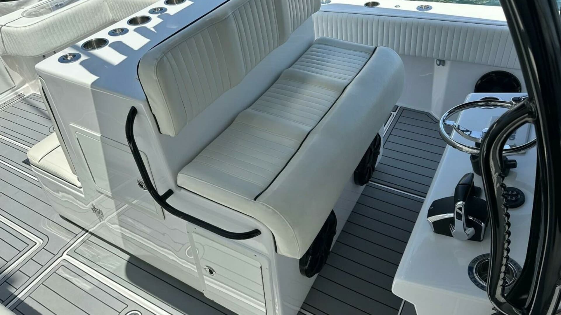 2019 SeaHunter 39 CC - CHIRON39