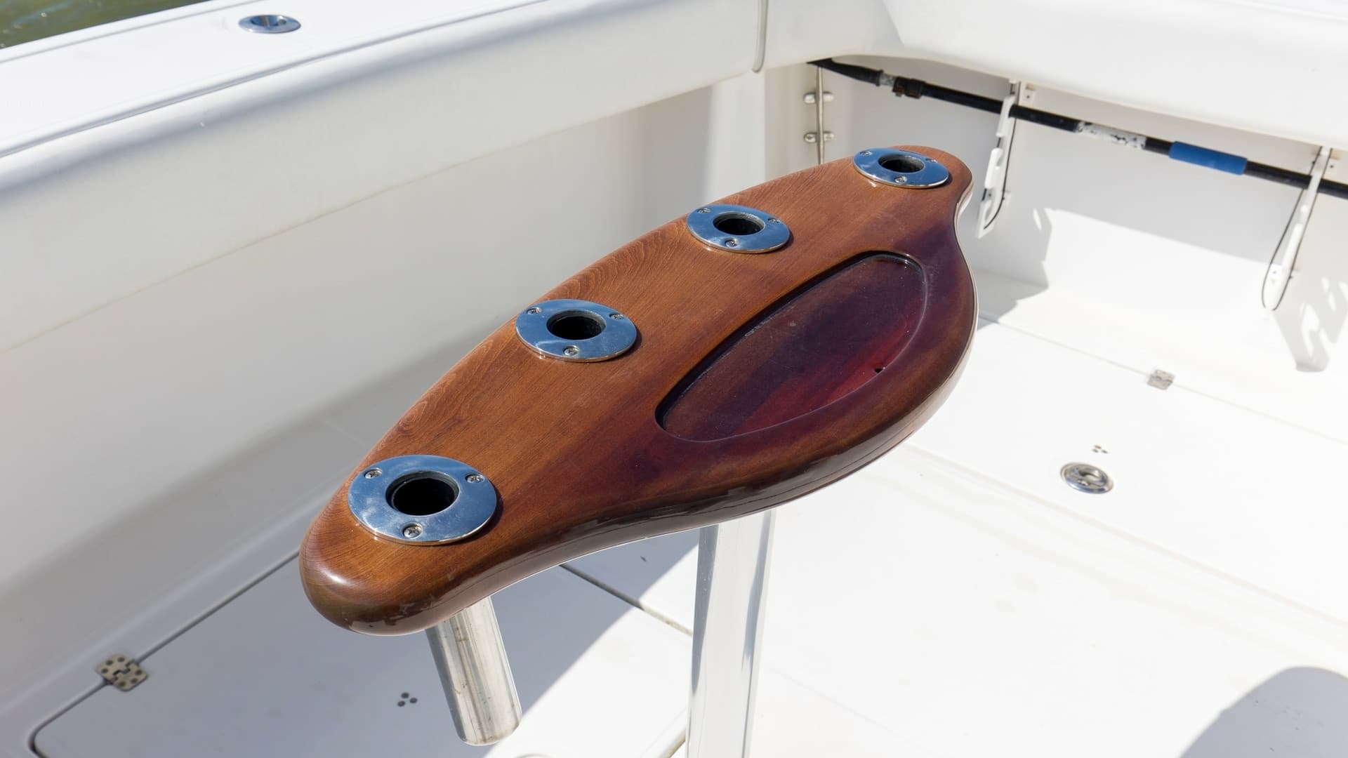 Cockpit Fishing Station
