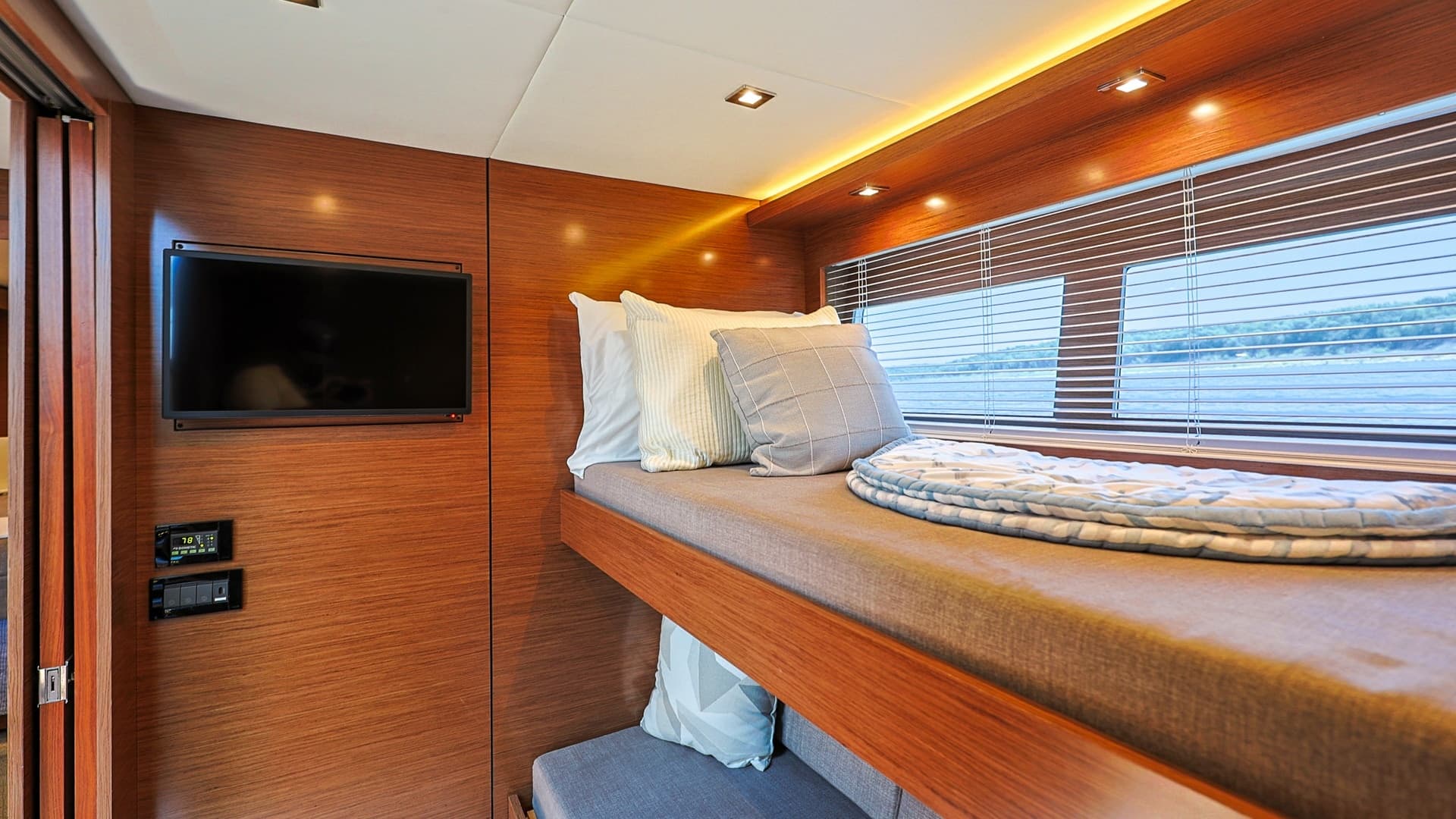 Guest Cabin with Bunk Beds