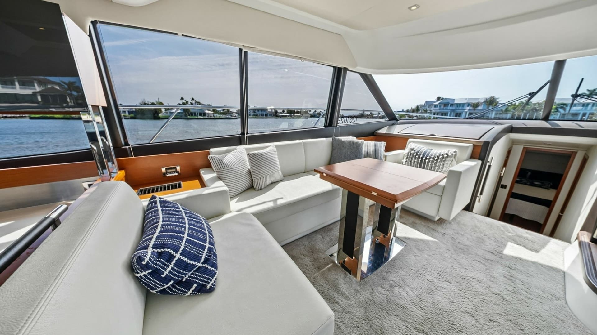 2015 Prestige 550