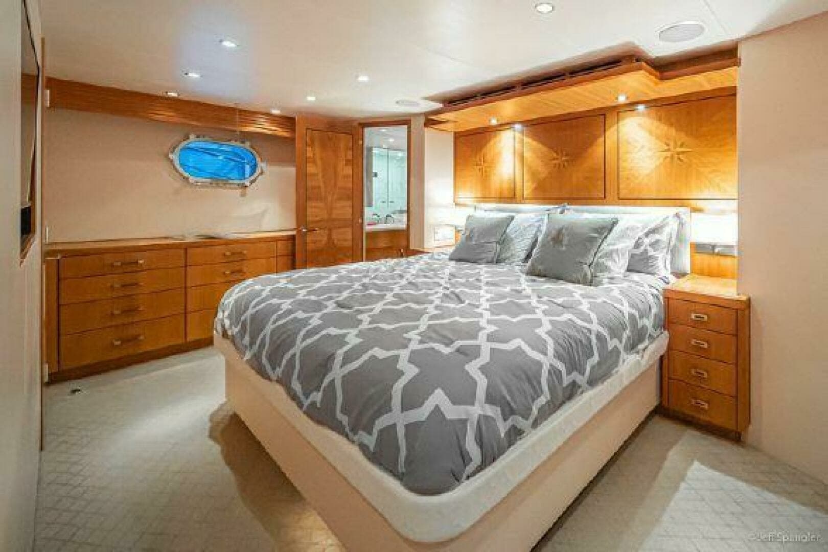 2008 77 Enclosed Bridge "Desperado"-Master Stateroom