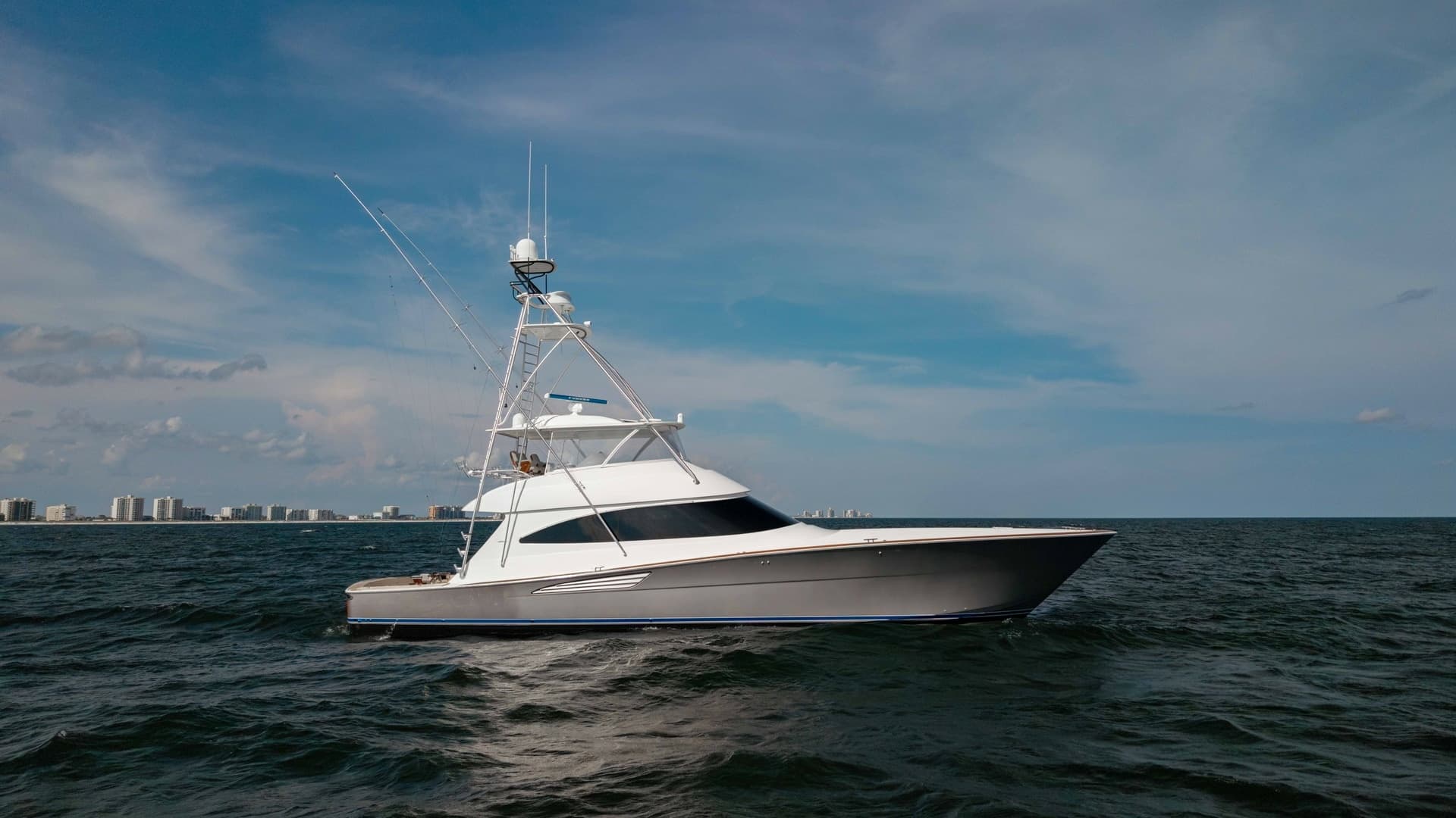 Side Profile of Viking 72 Convertible