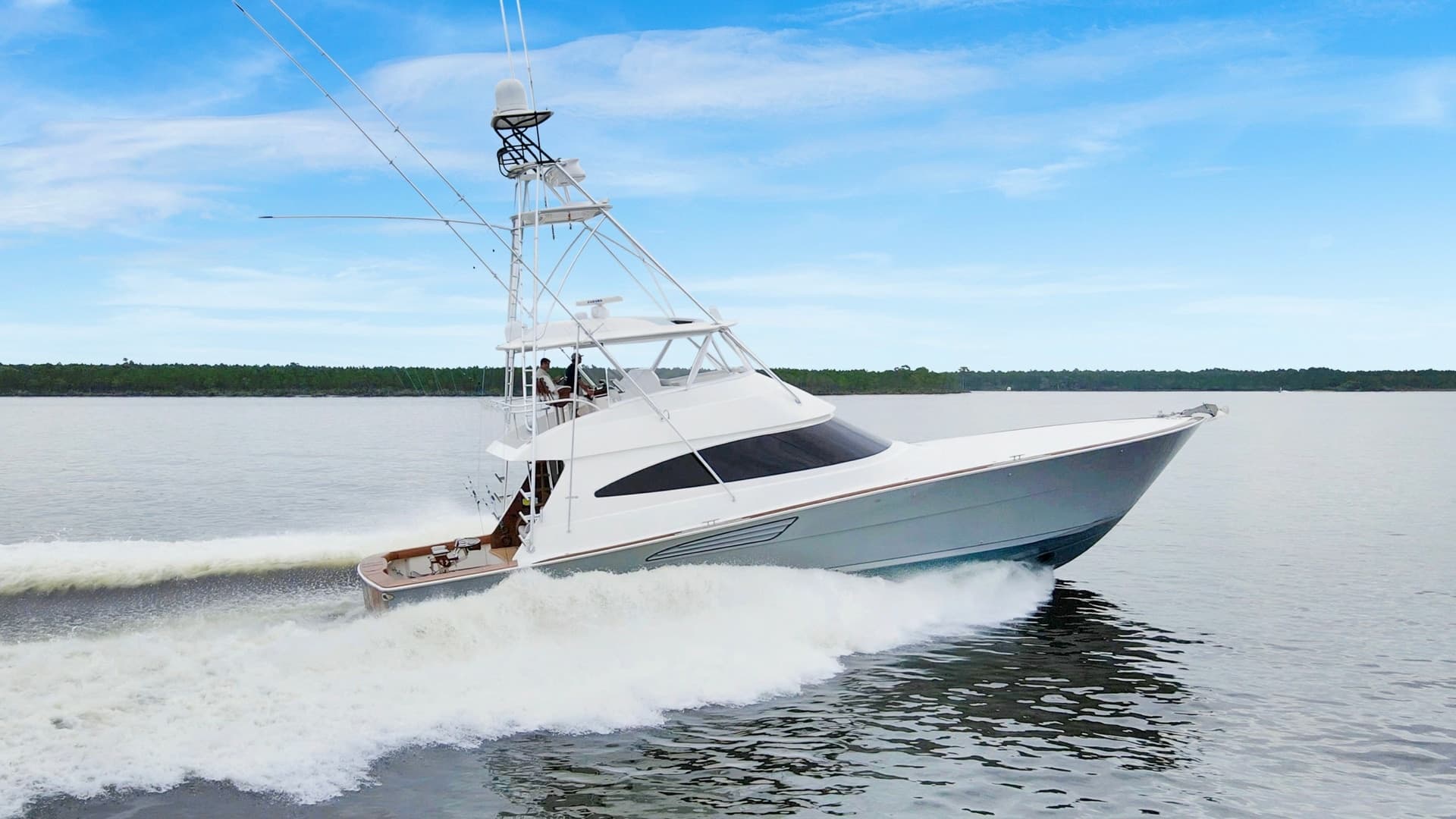 2020 68 Viking Convertible Gunpowder Exterior (7)