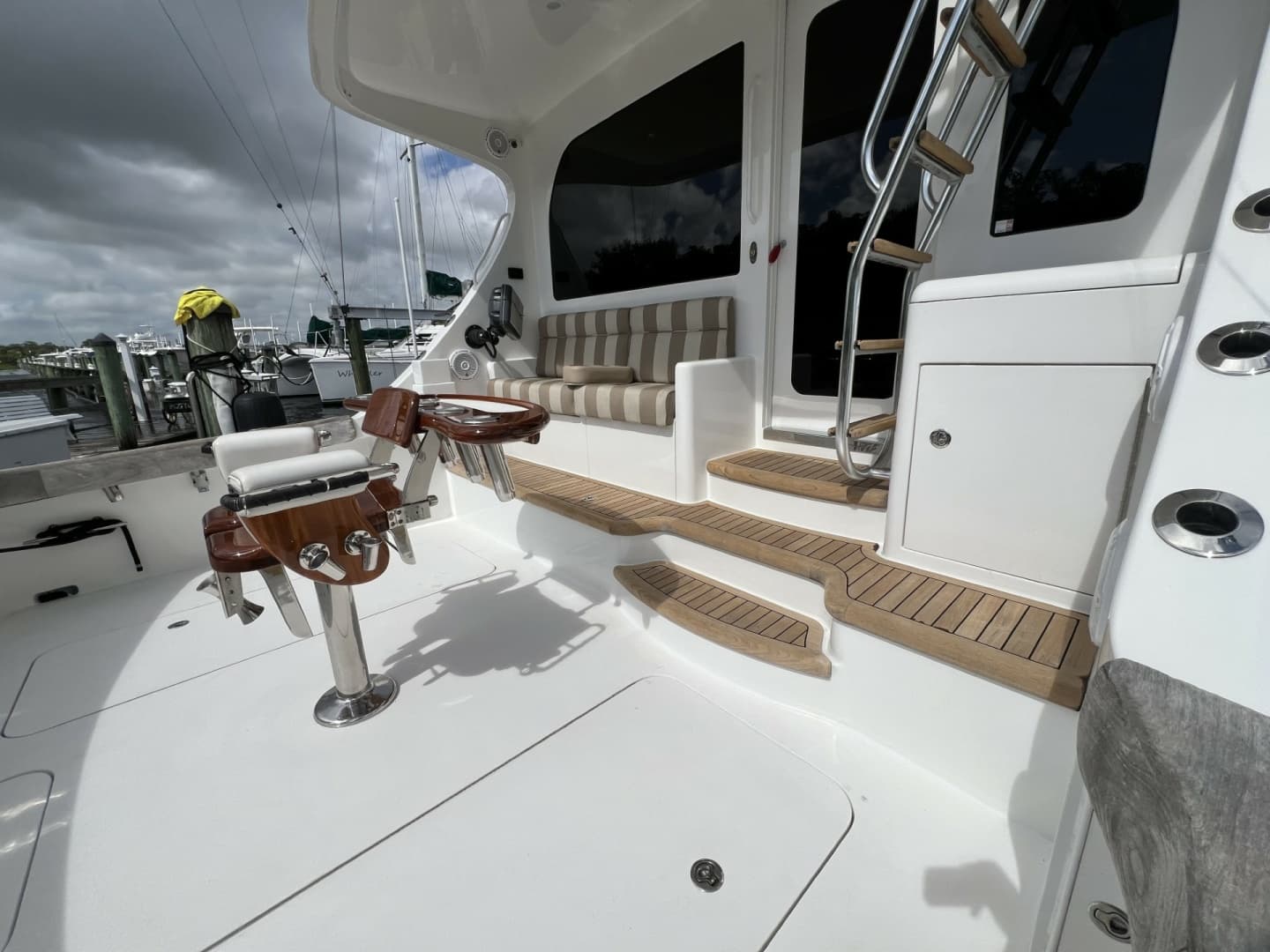 2013 Hatteras GT 54