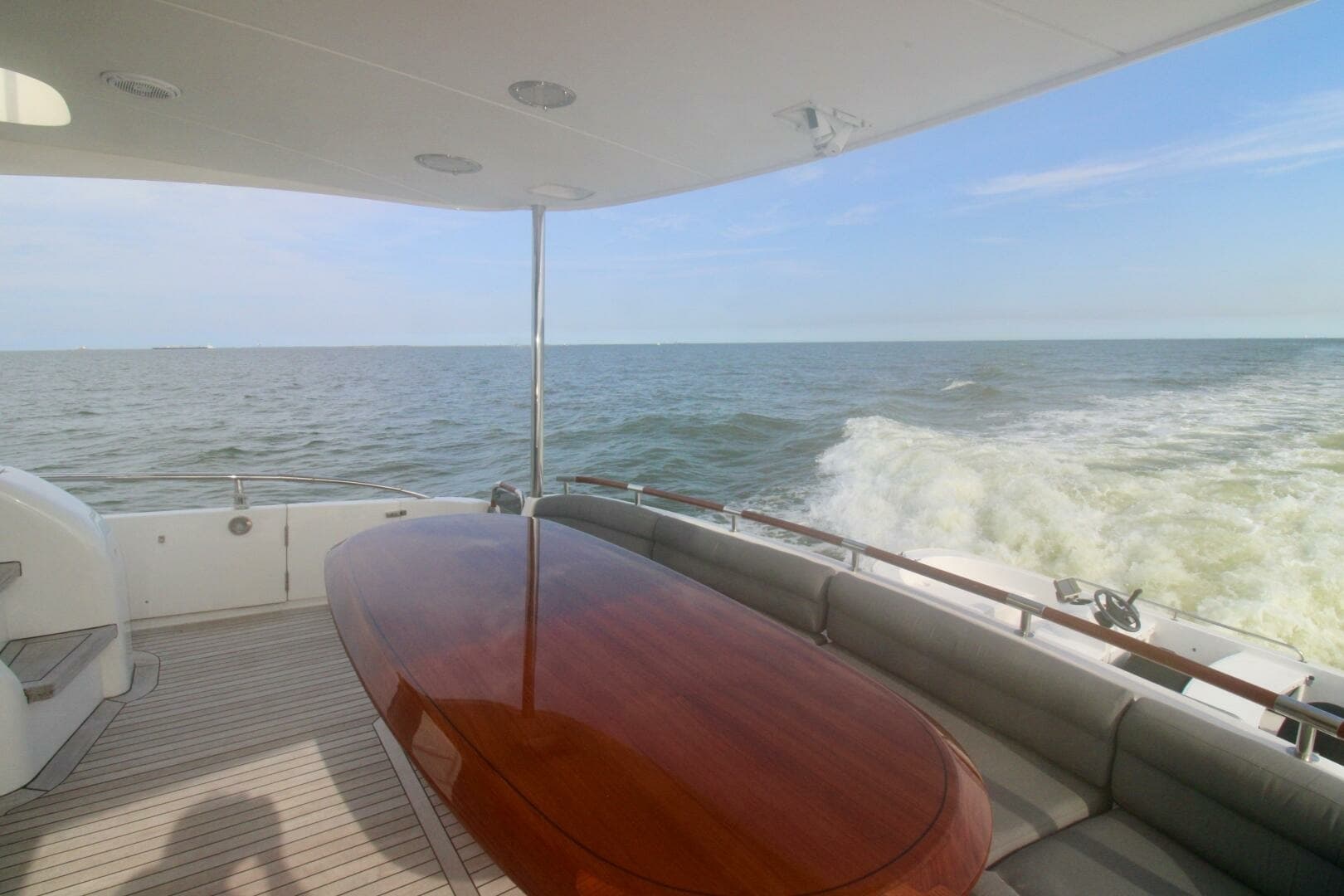 2007 Lazzara 74 Motor Yacht Kathleen