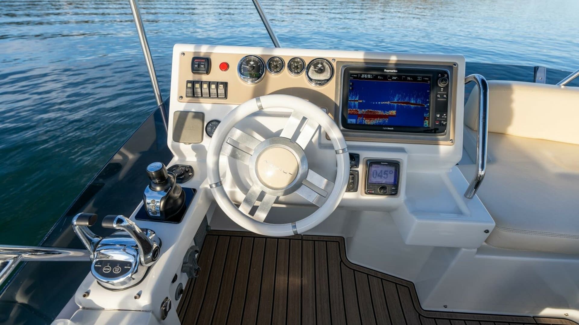2013 Azimut 40 Flybridge
