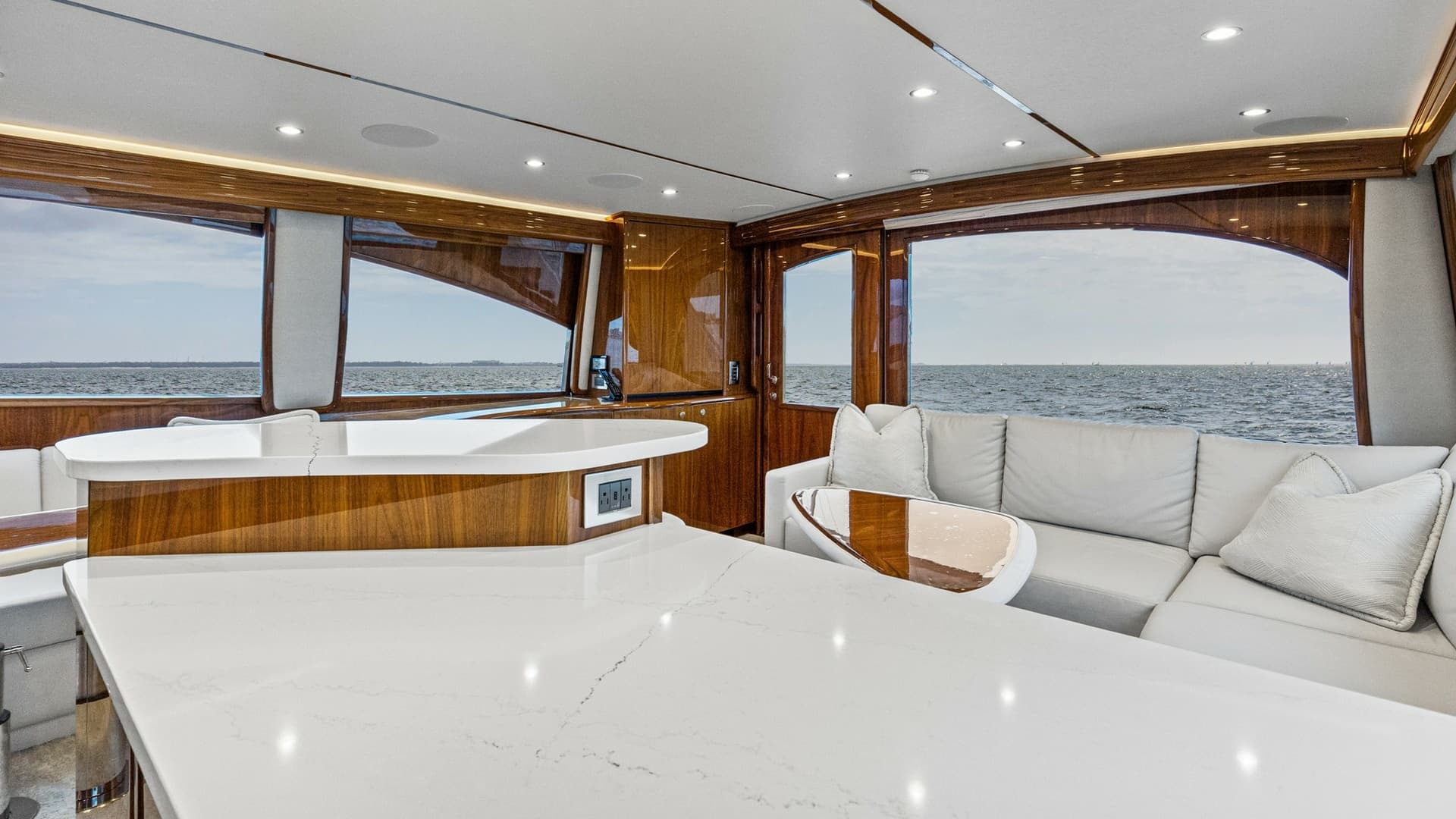 2022 Viking Convertible Cole Play Engine Galley
