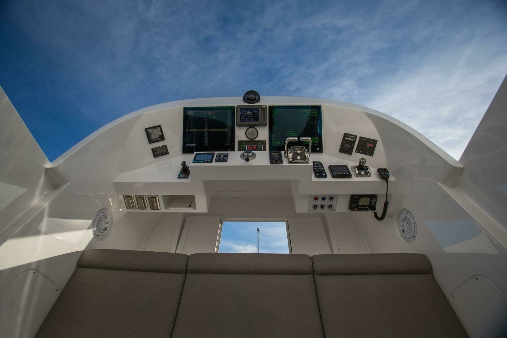 2019 Nordlund 115 Expedition Yachtfisher - "CAZADOR": Helm Station with Electronics Display
