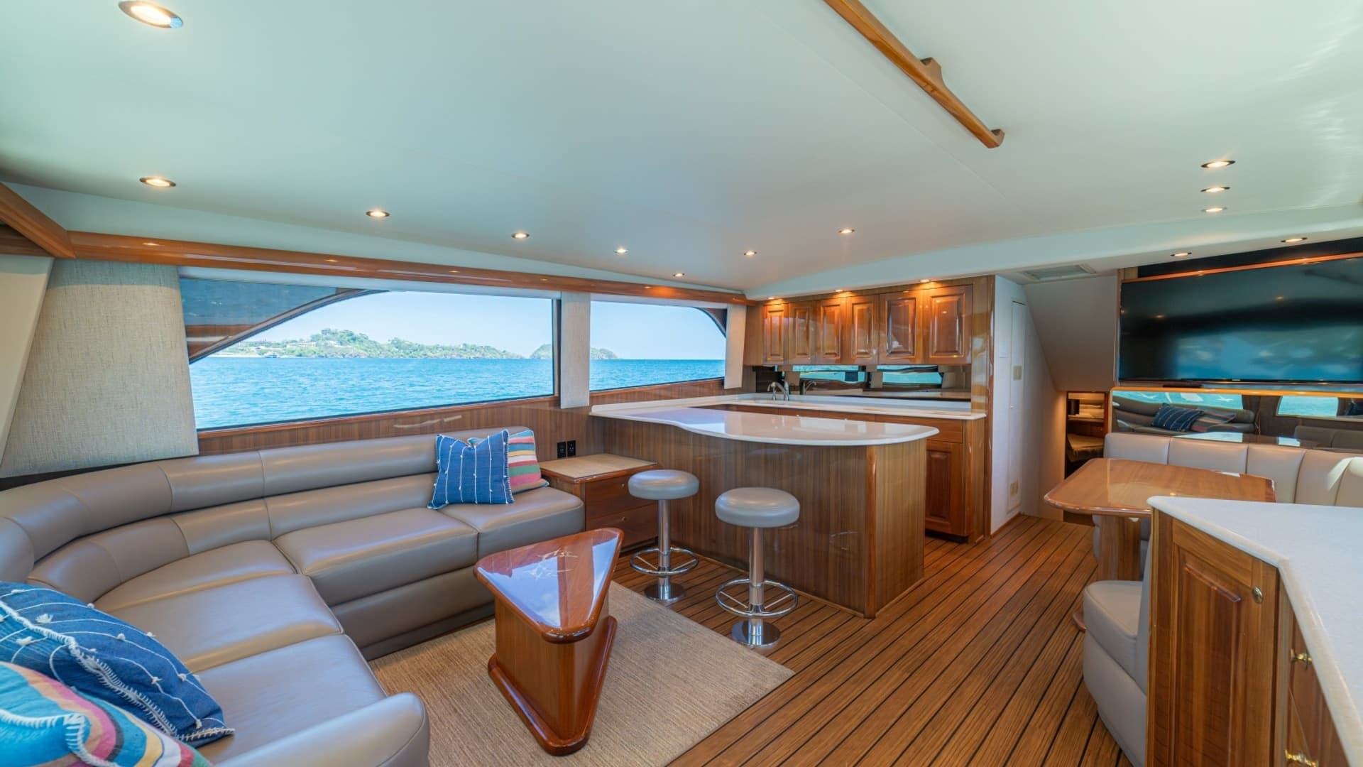 Spacious Salon with Galley View
