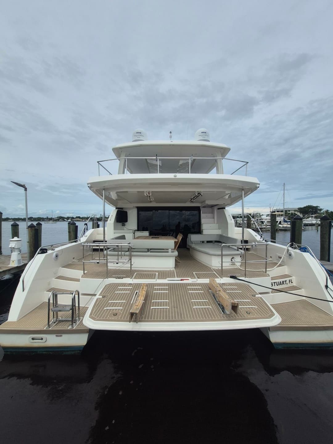 2023 Leopard 53 Powercat