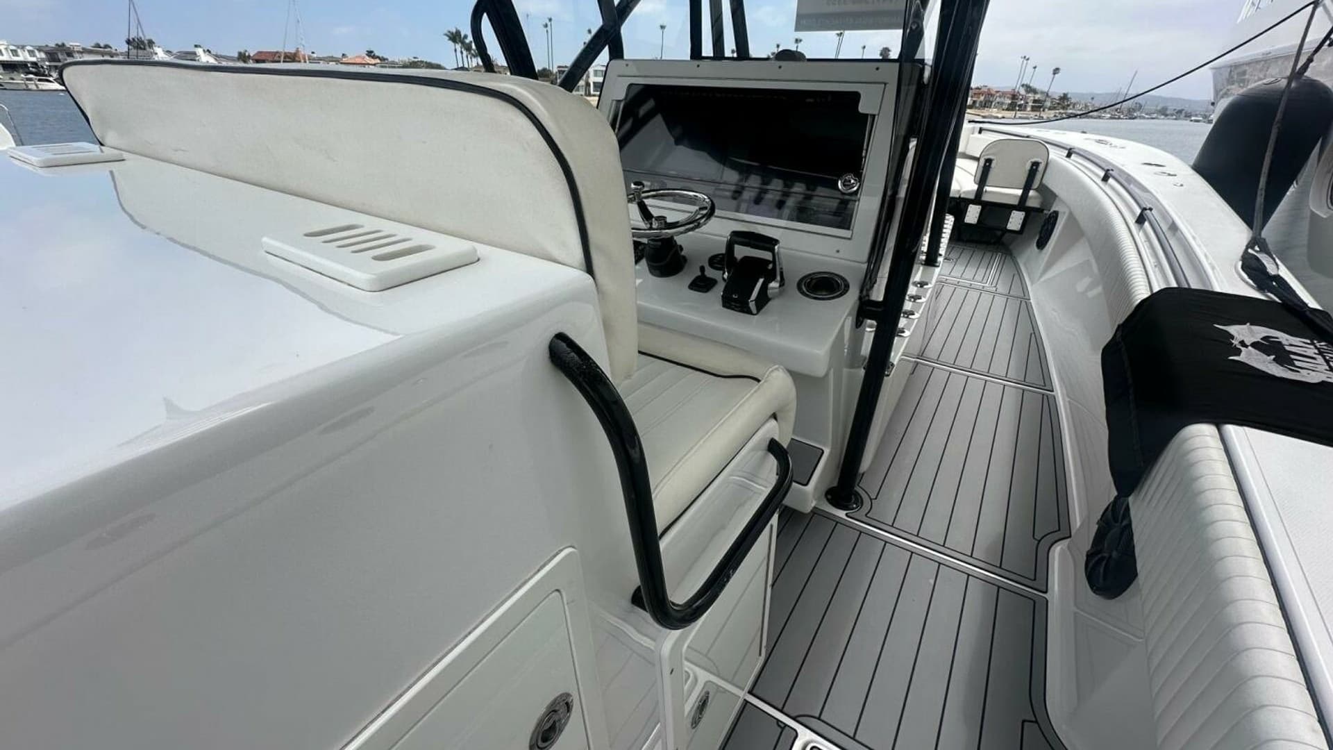 2019 SeaHunter 39 CC - CHIRON39