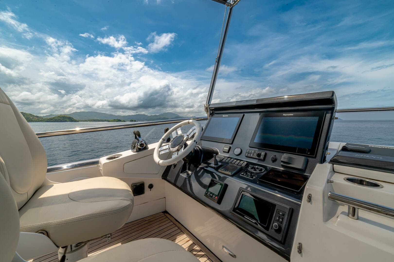 2017 Azimut 77 "Carpe Diem"