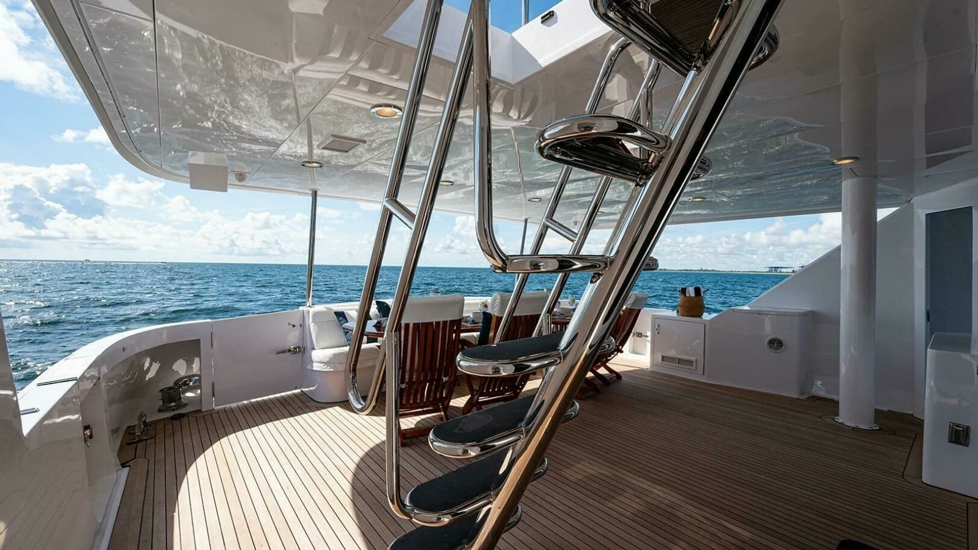 Aft Deck with Ladder Access