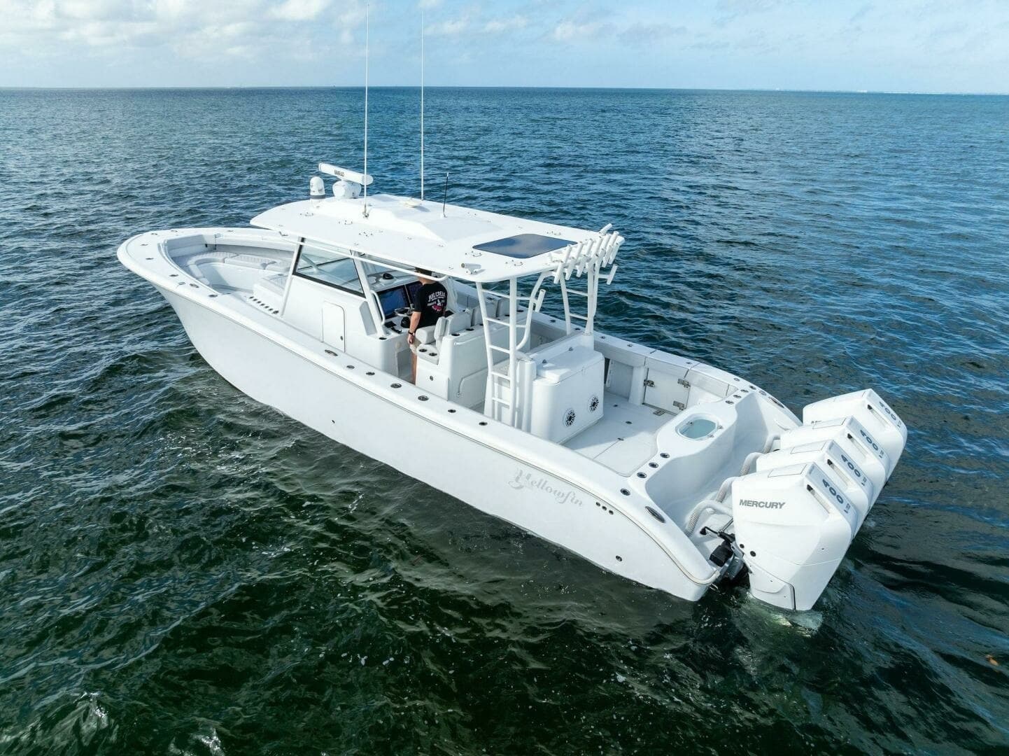 2024 42 Yellowfin