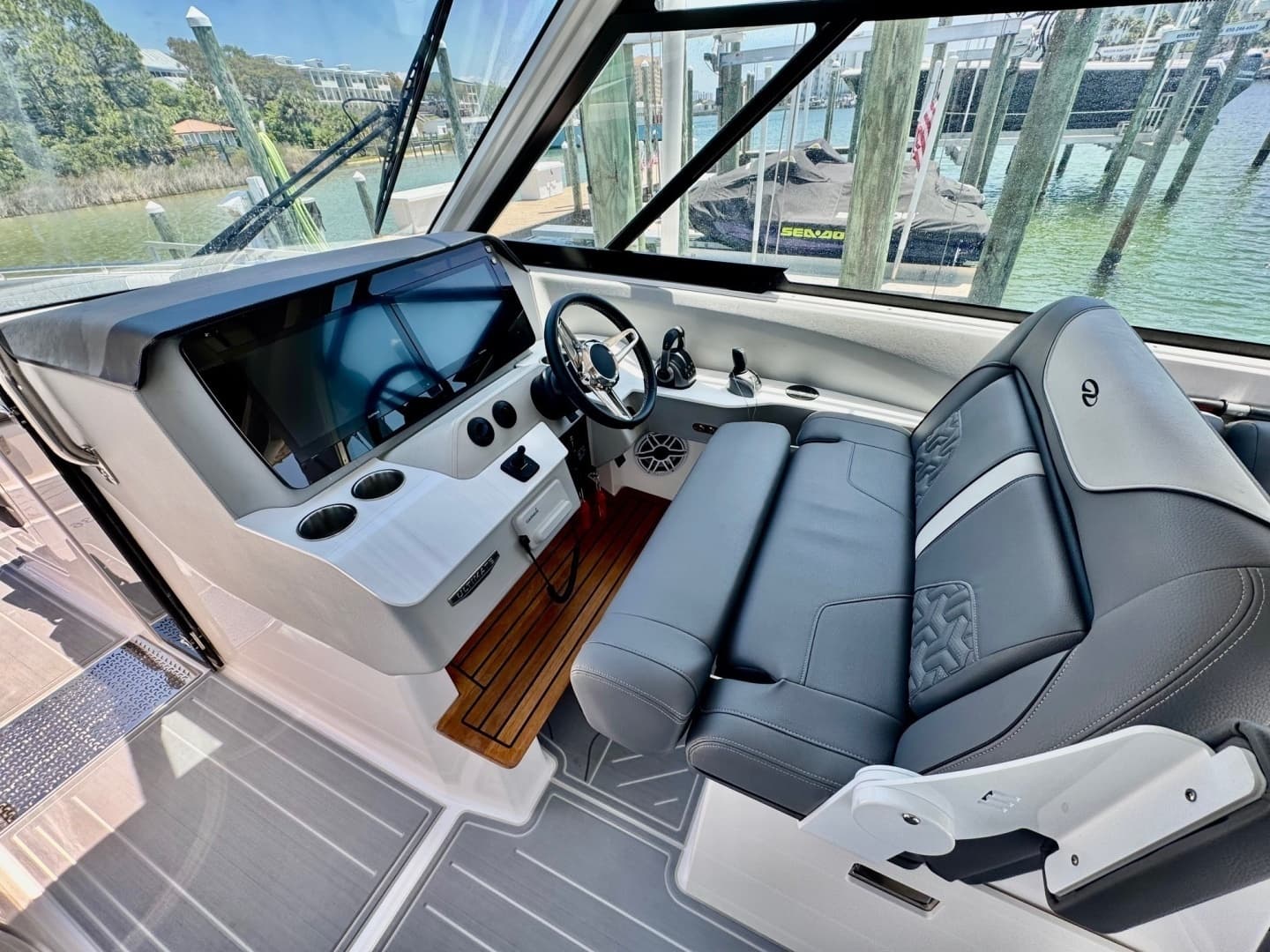 2025 Regal LS36-