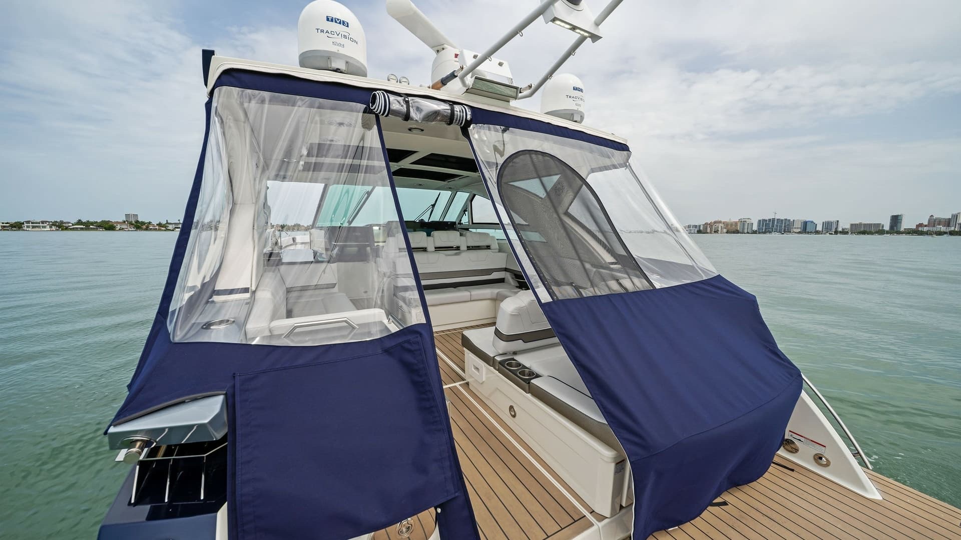 Aft Deck with Canvas Enclosure