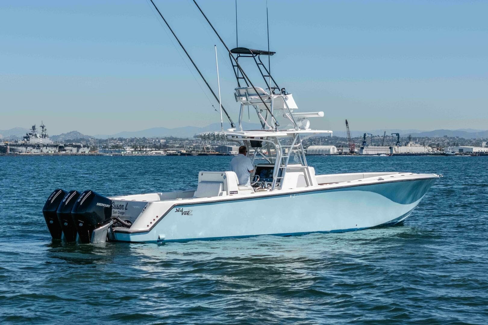 2018 SeaVee 370 Z "Susan L"
