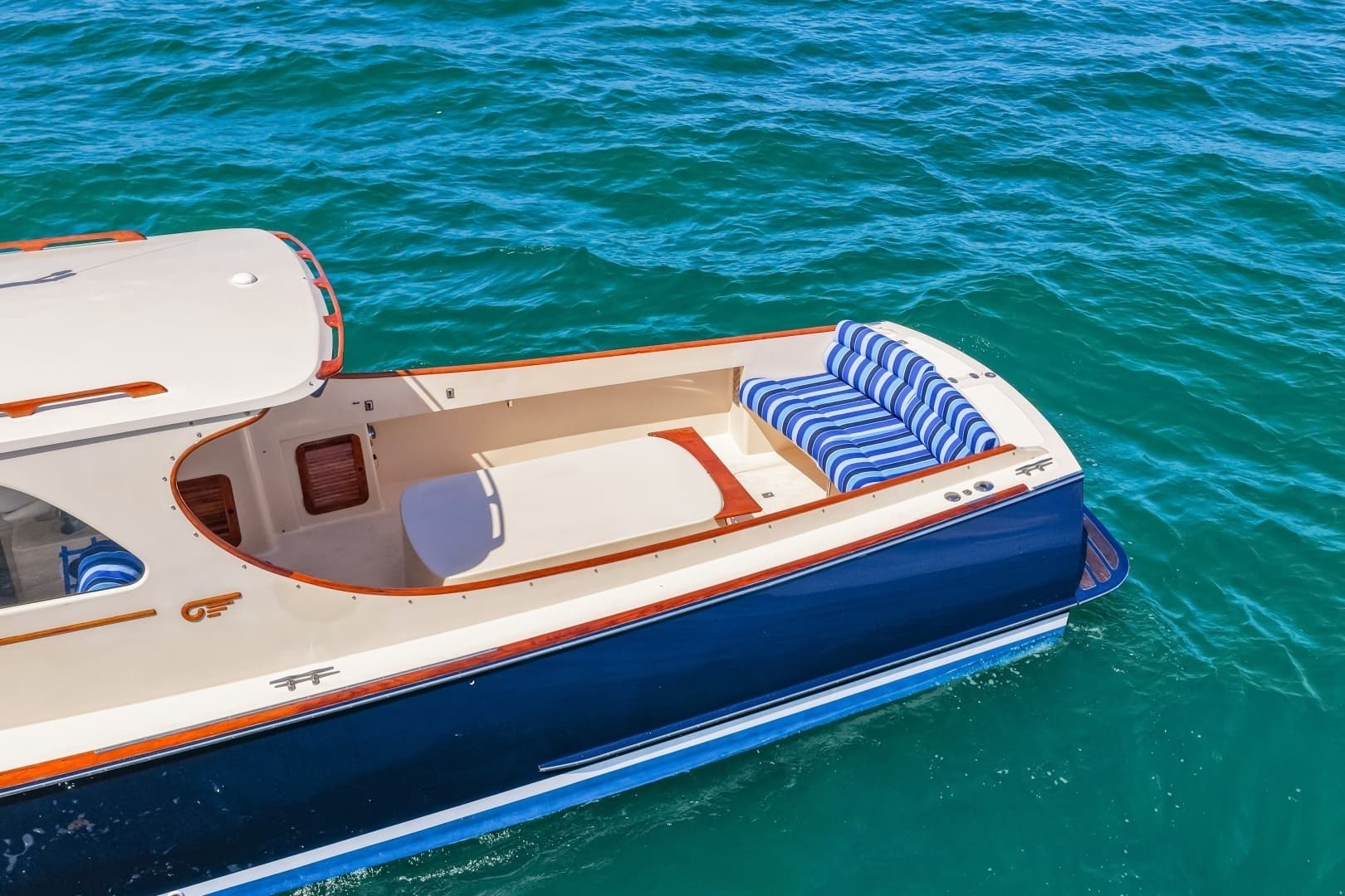 1998 36 Hinckley Picnic Boat Port