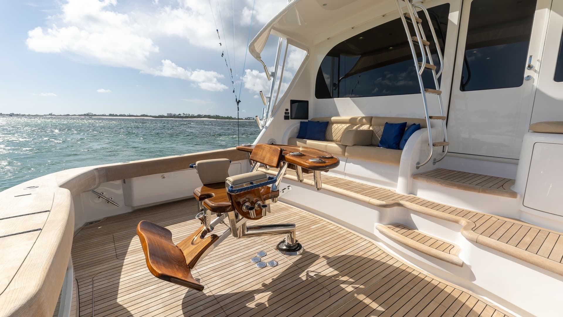 Spacious Aft Deck with Seating