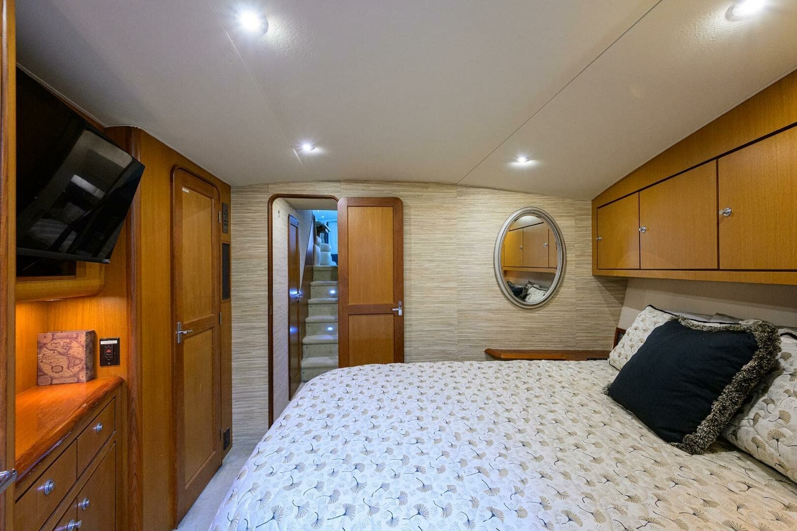 2001 Ocean Yachts 56 Super Sport