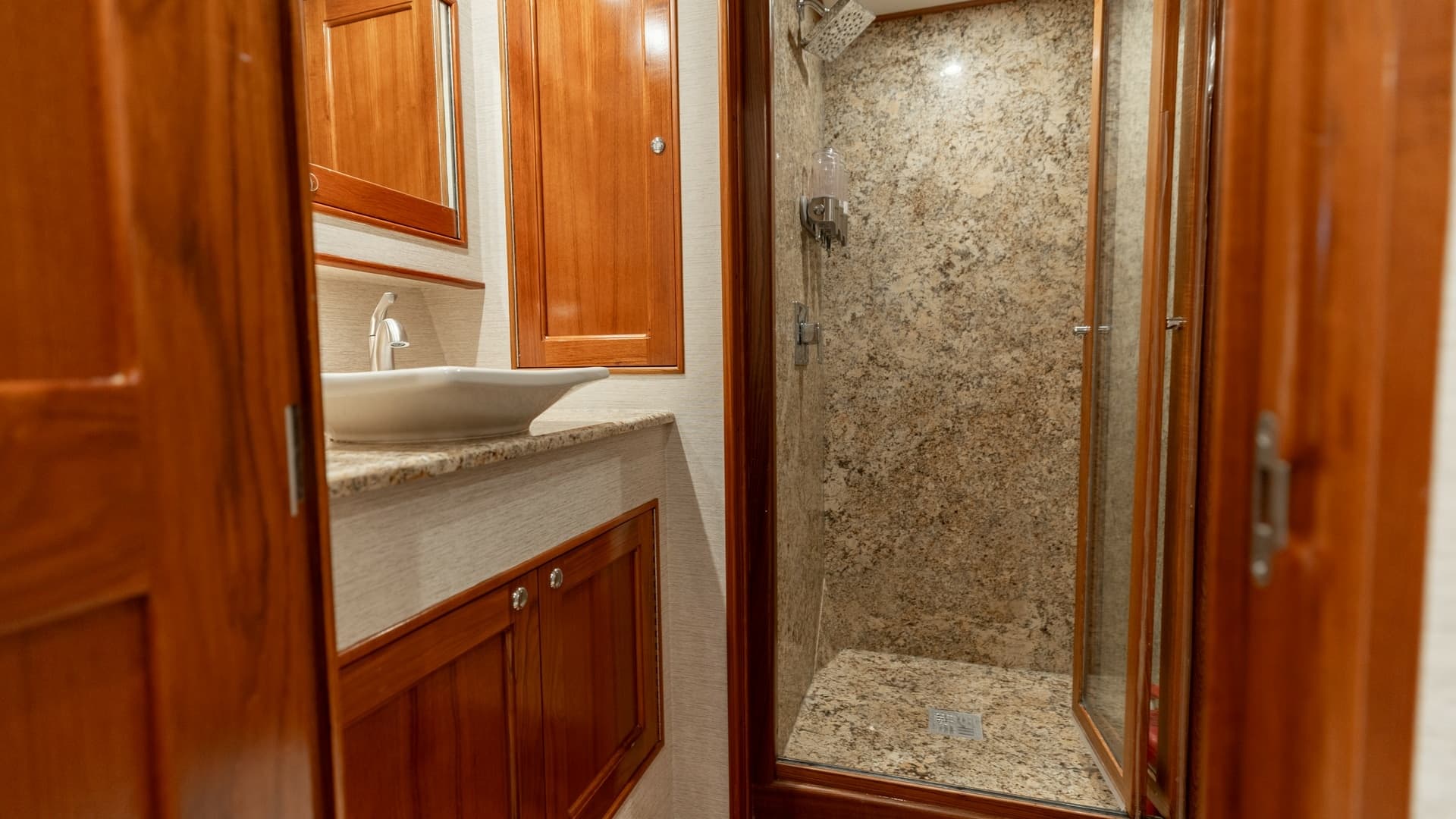 Luxurious Ensuite Bathroom