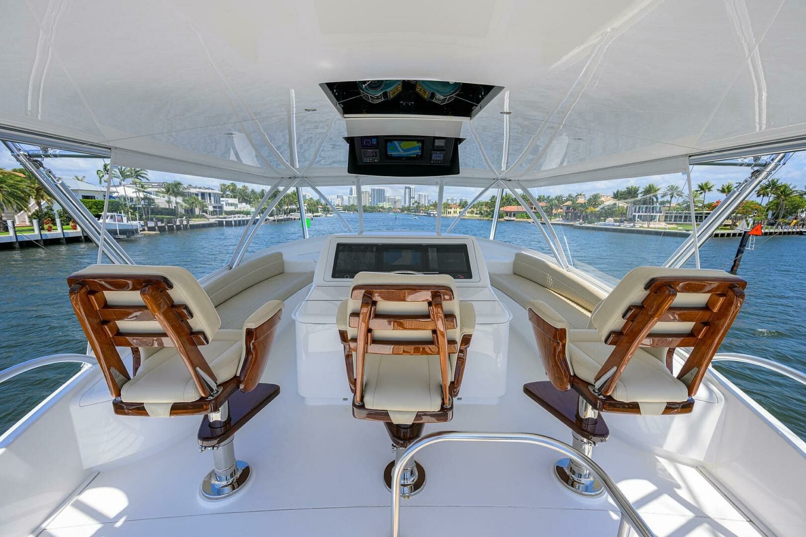 Helm Seating