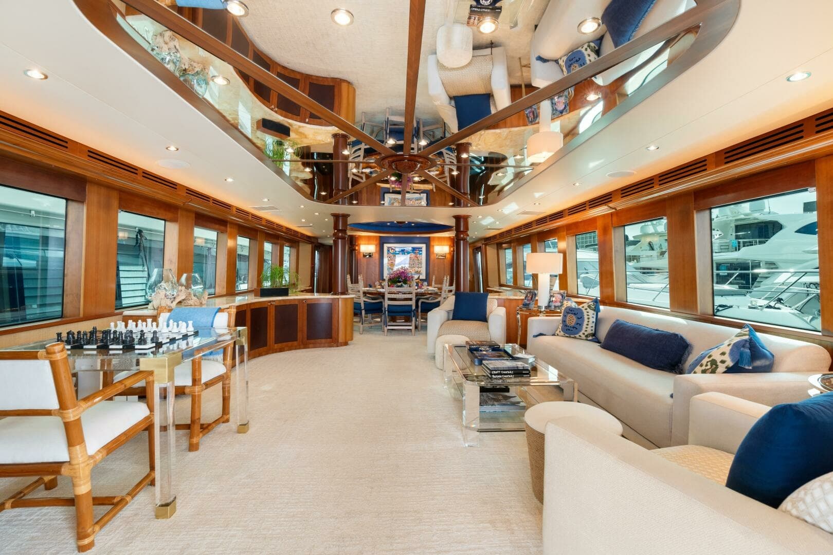 Hatteras 100 MAGIC - Salon