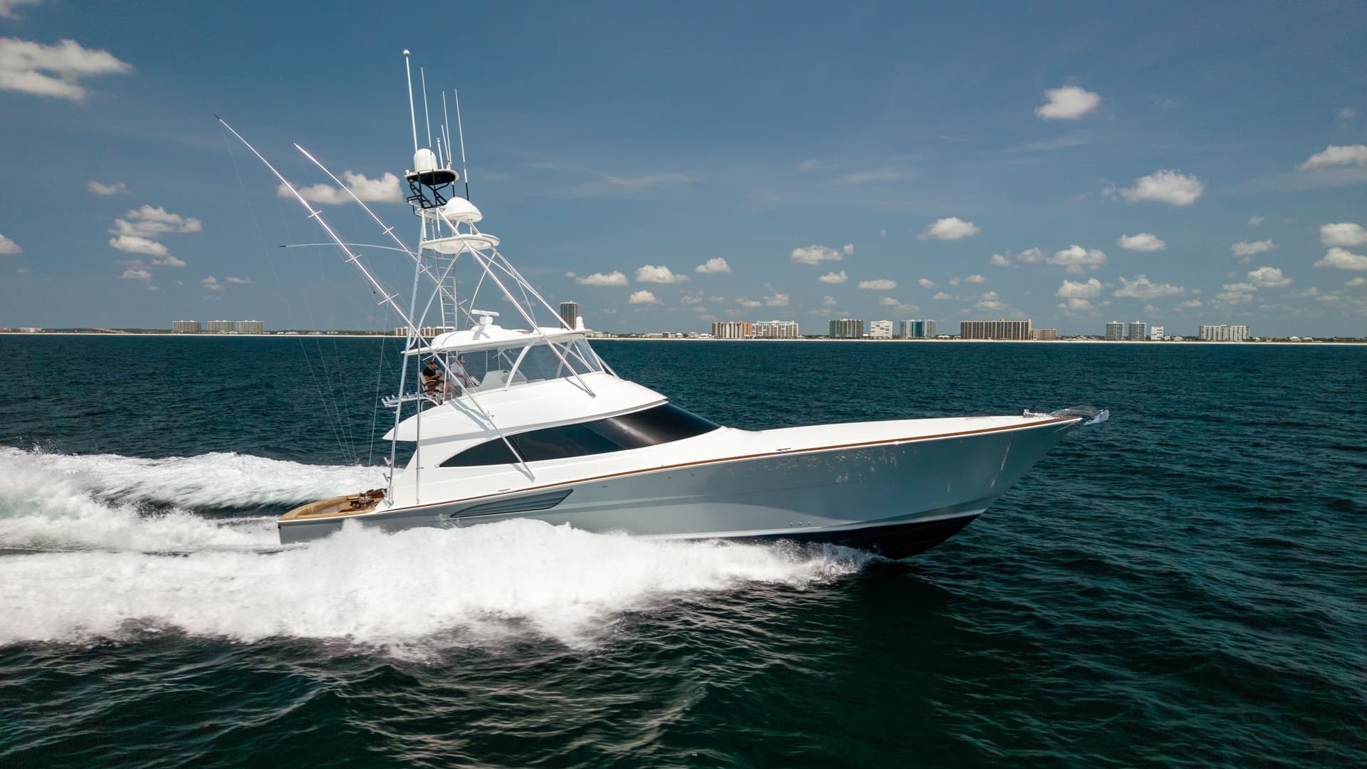Starboard Side View in Motion