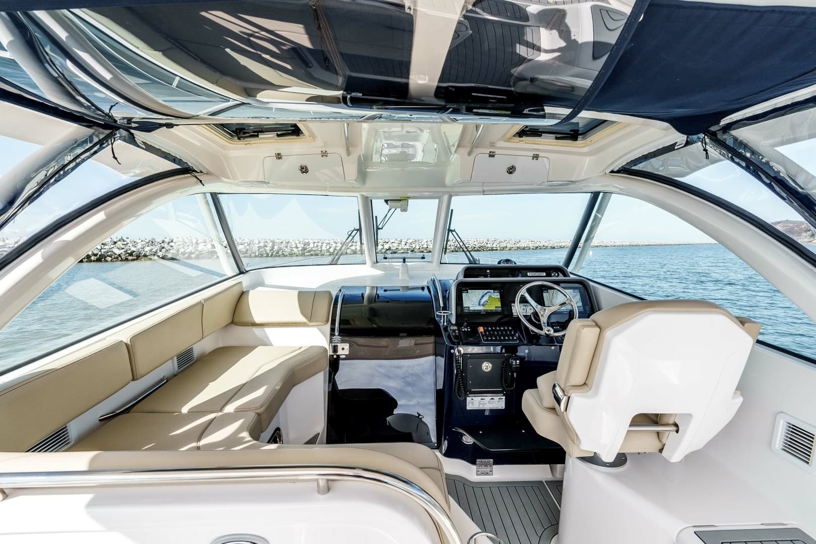 2018 Pursuit 385 "Tag Team" - Helm and Cockpit Lounge Area