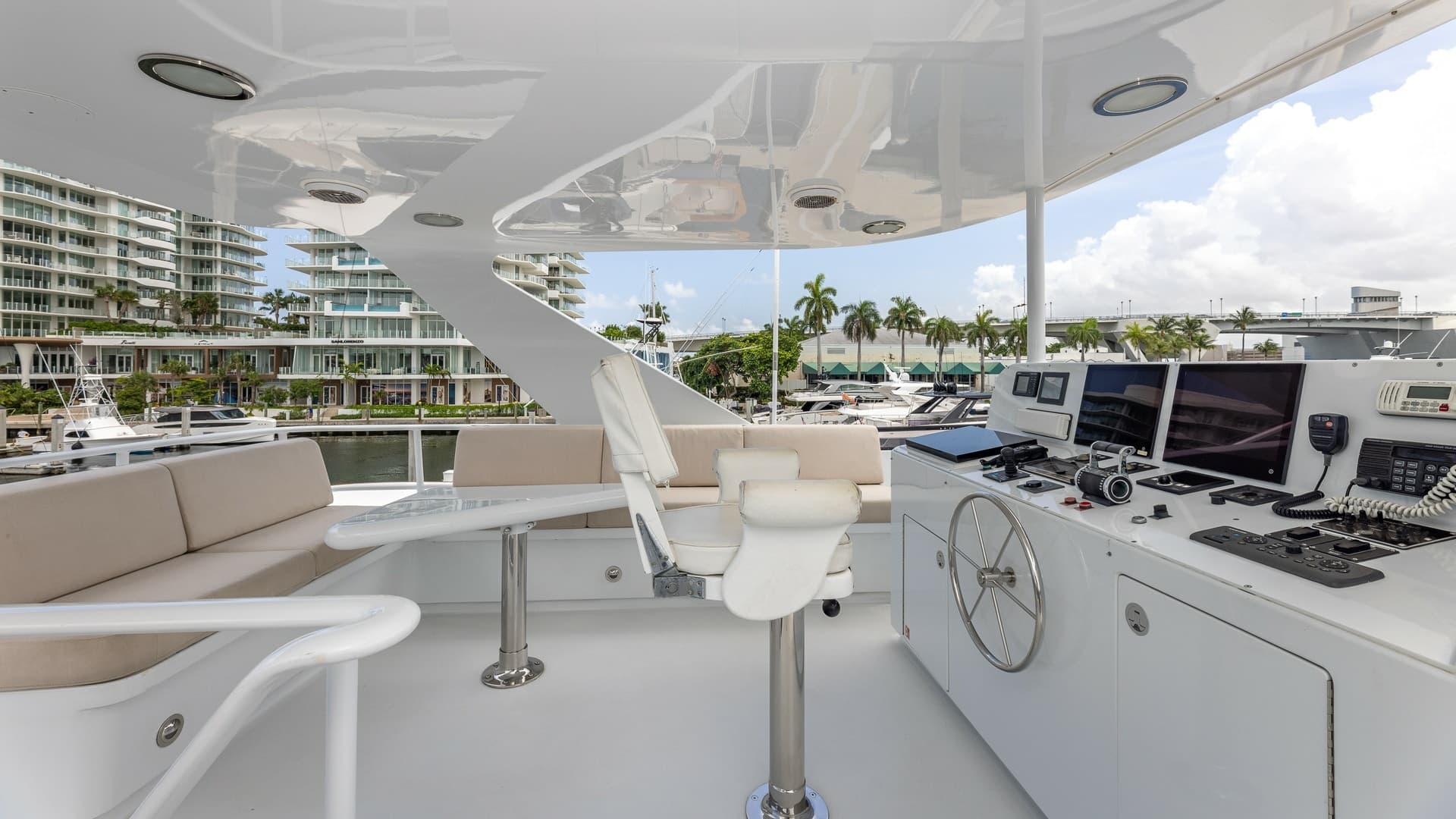 1998 Trinity Yachts Sport Fisherman - BAD COMPANY: Flybridge Helm and Seating Area