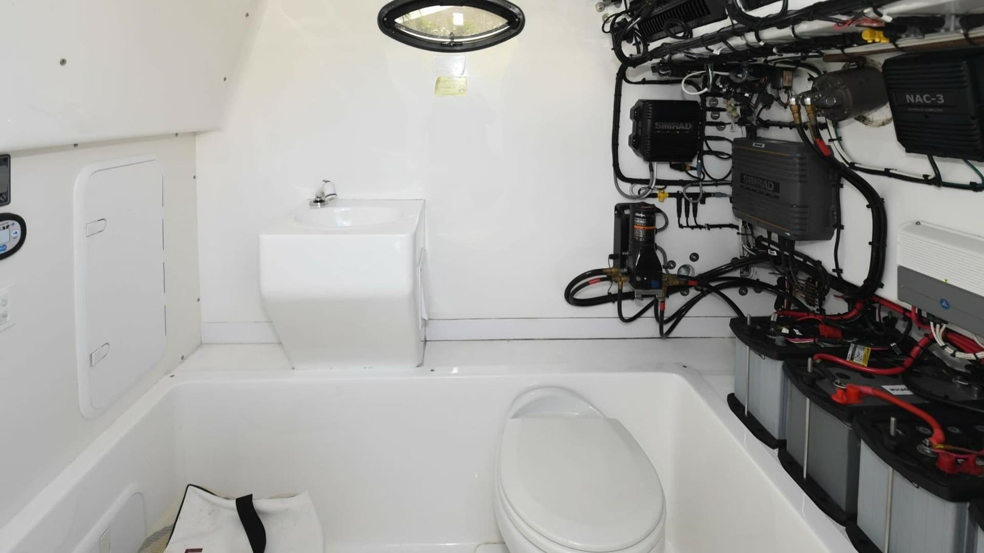 2019 Ocean Master 336 Center Console 