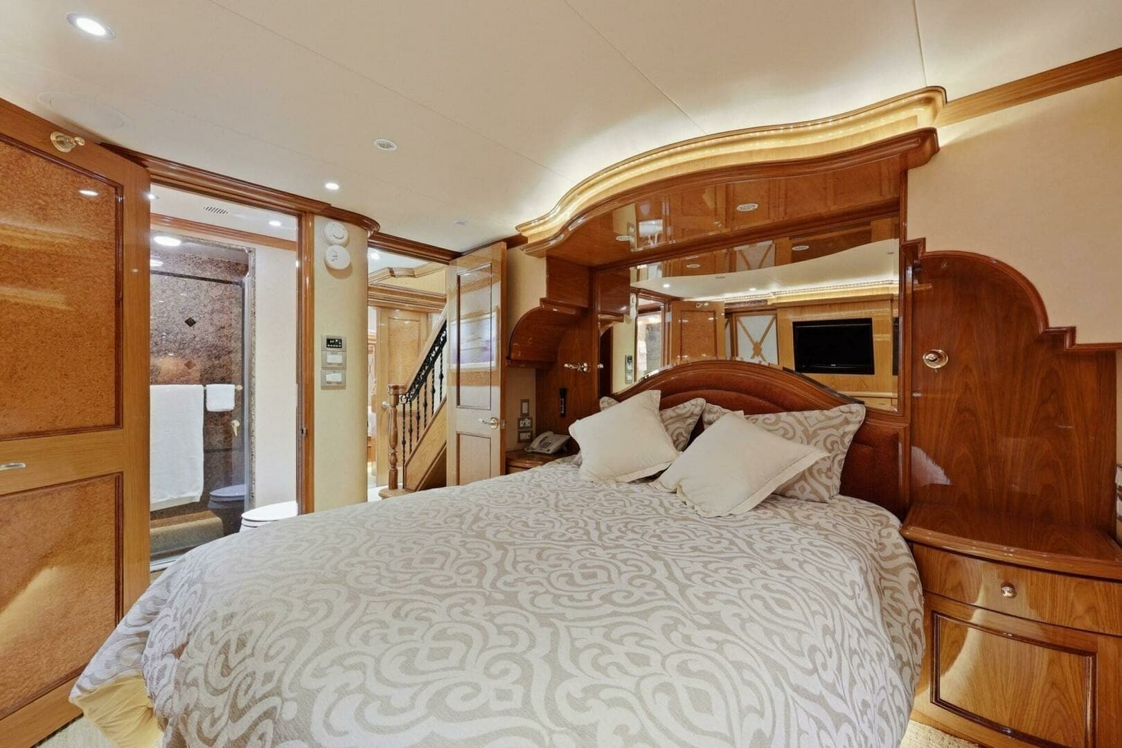 Cheoy Lee 95 FOOTLOOSE - Guest Stateroom 2
