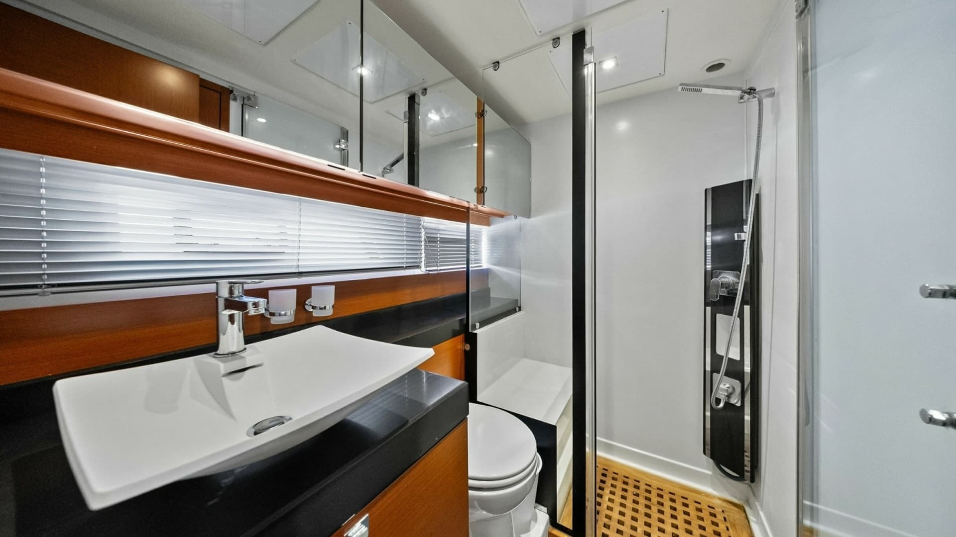 2015 Prestige 550 'Legacy'